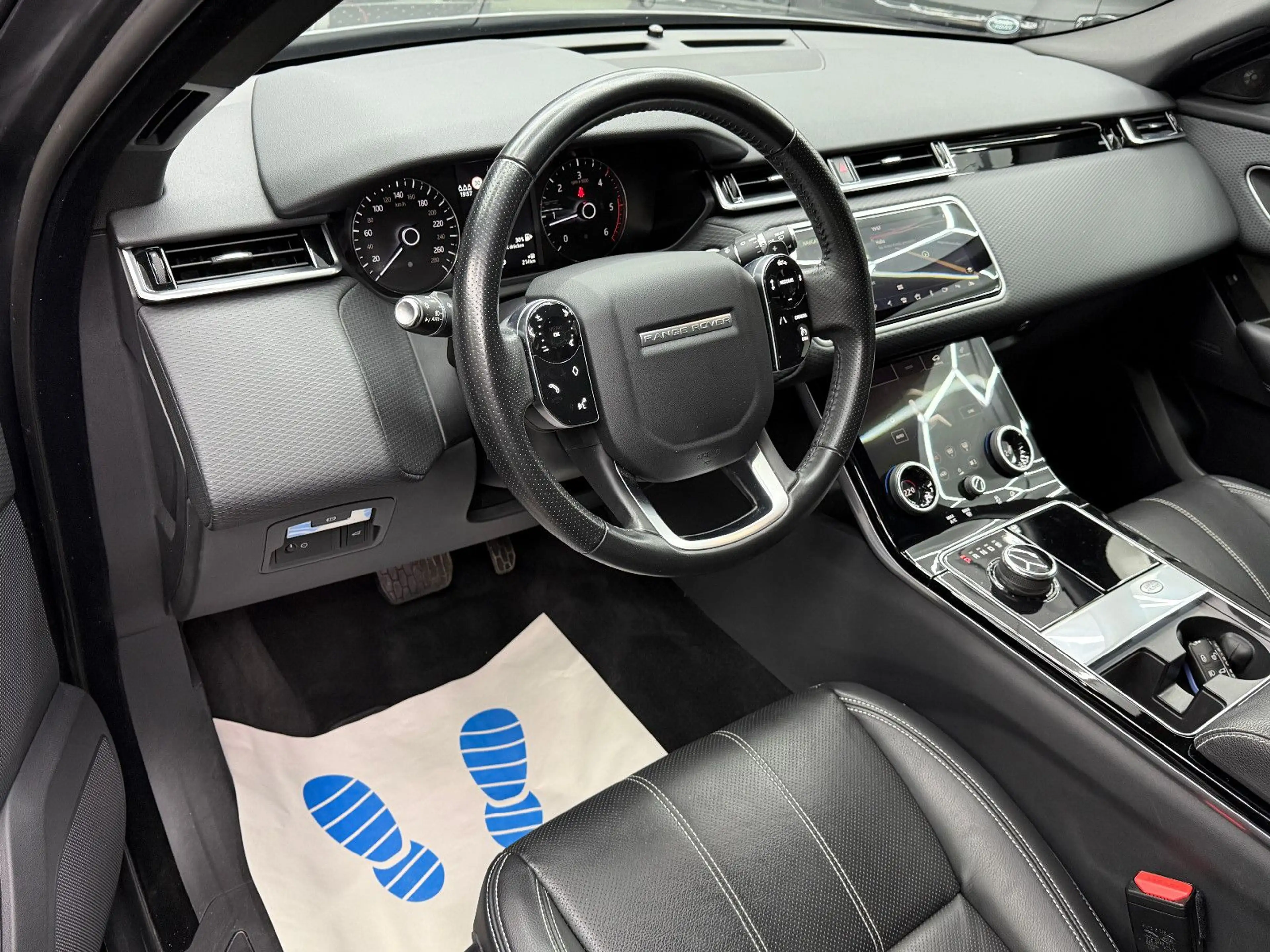 Land Rover Range Rover Velar S 2.0 D240 Keyless Kamera Pano — photo 10