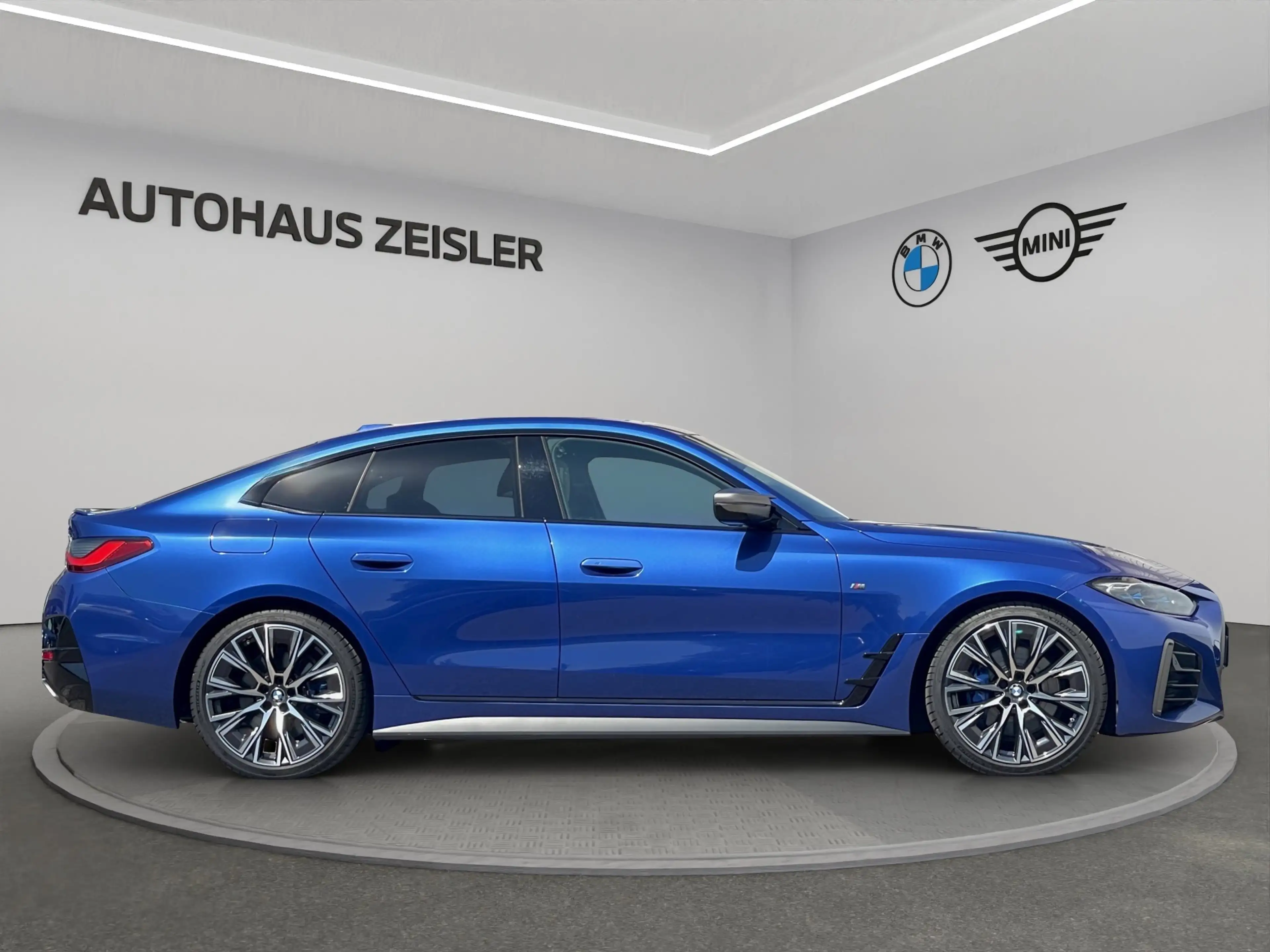 BMW 440 M440i Gran Coupé — photo 3