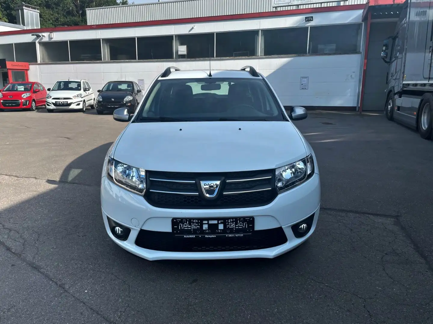 Dacia Logan 1.2 MCV II Kombi Celebration *Navi/PDC* Blanc - 2