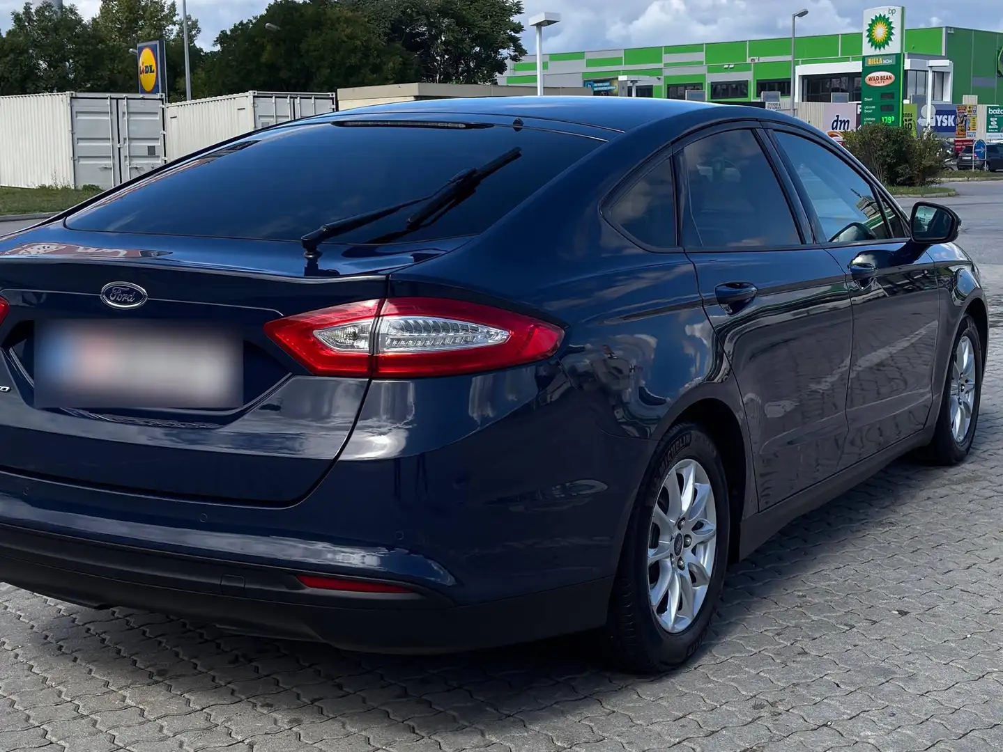 Ford Mondeo Mondeo 2,0 TDCi Blau - 2