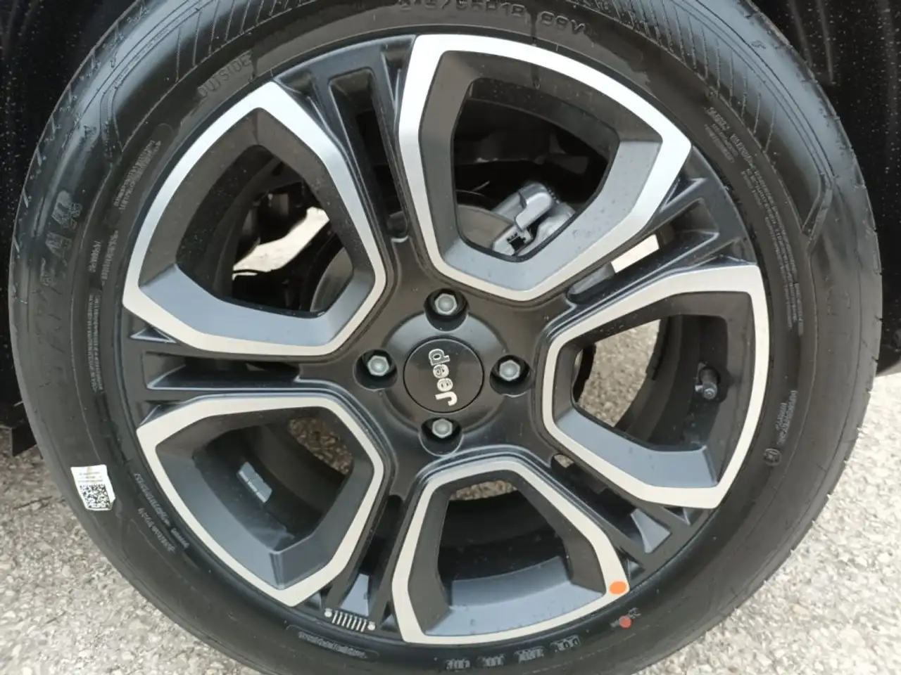 Jeep Avenger 1200 E-HYBRID SUMMIT 110CV AUTOM PACK WINTER PELLE 17