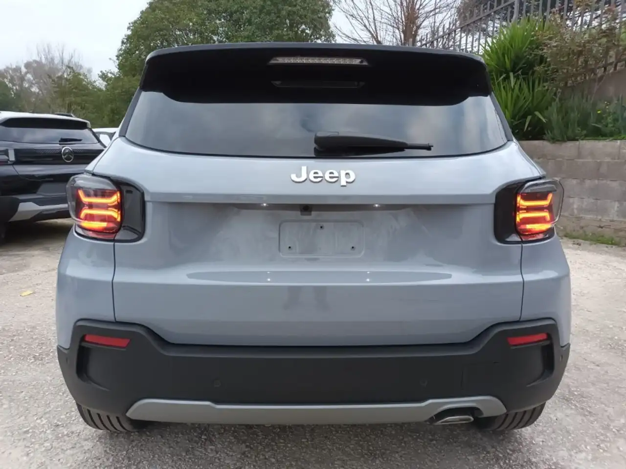 Jeep Avenger 1200 E-HYBRID SUMMIT 110CV AUTOM PACK WINTER PELLE 5