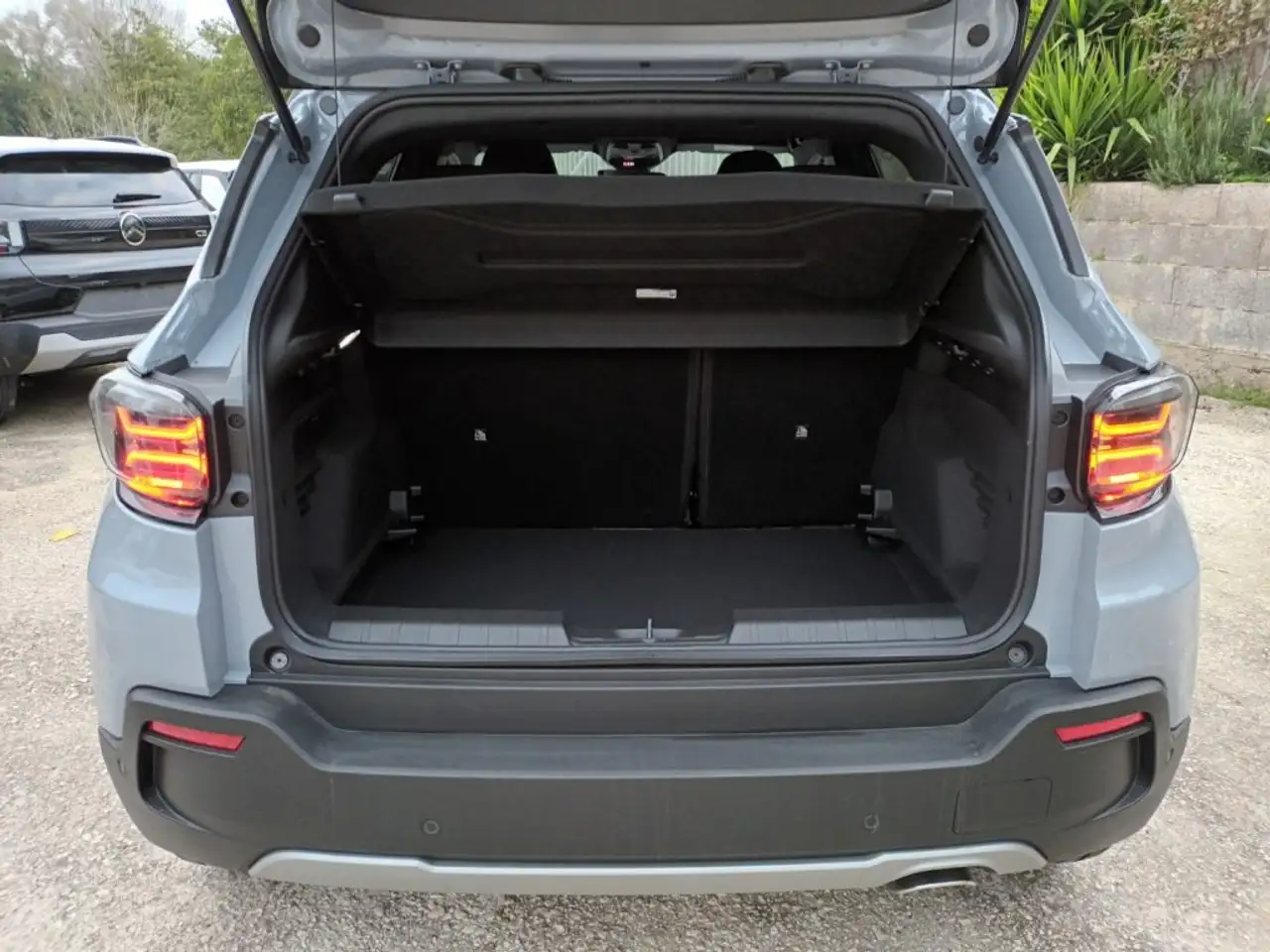 Jeep Avenger 1200 E-HYBRID SUMMIT 110CV AUTOM PACK WINTER PELLE 18