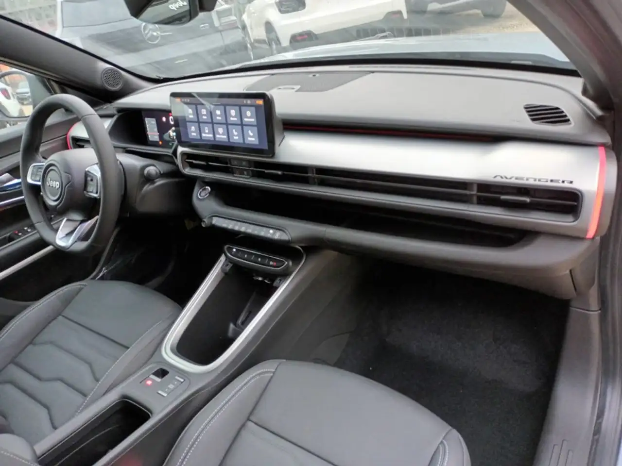 Jeep Avenger 1200 E-HYBRID SUMMIT 110CV AUTOM PACK WINTER PELLE 9