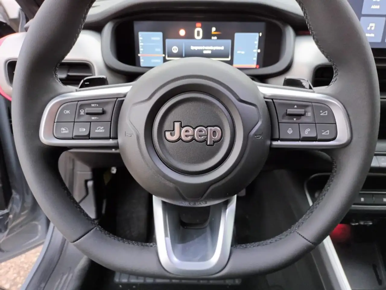 Jeep Avenger 1200 E-HYBRID SUMMIT 110CV AUTOM PACK WINTER PELLE 16