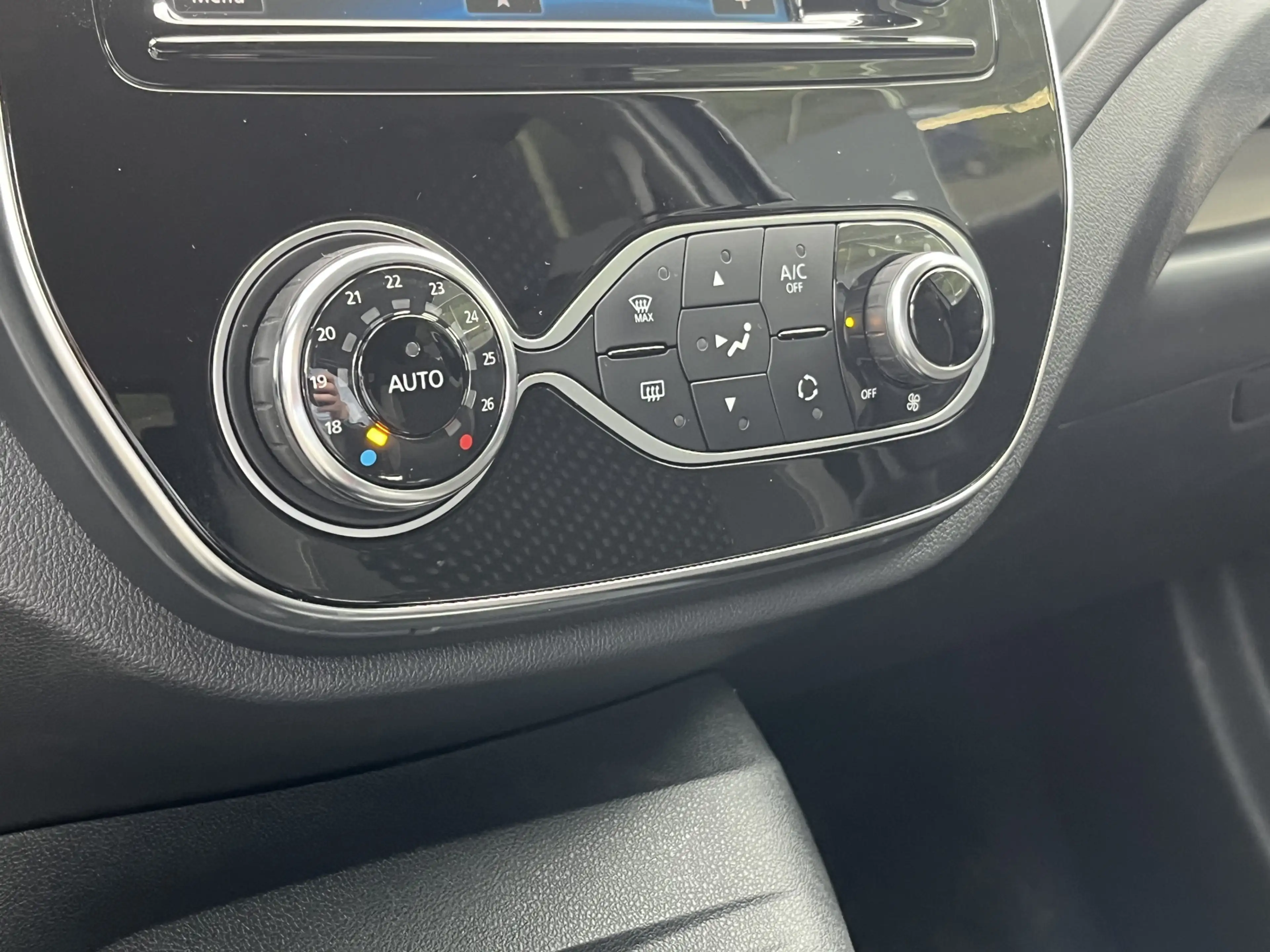 Renault Captur 0.9 TCe Intens / Dealer onderhouden / Trekhaak / C — photo 19