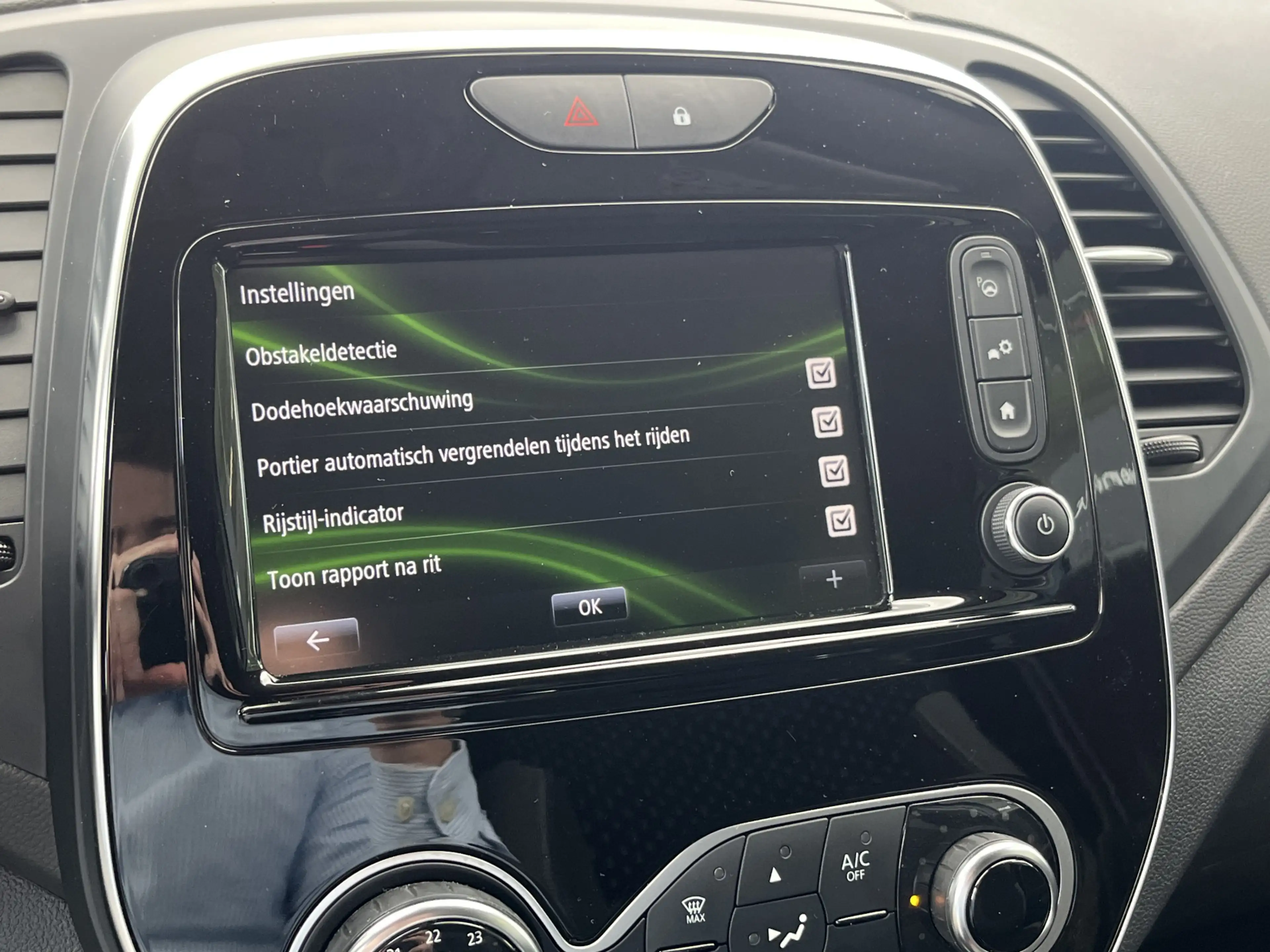Renault Captur 0.9 TCe Intens / Dealer onderhouden / Trekhaak / C — photo 18