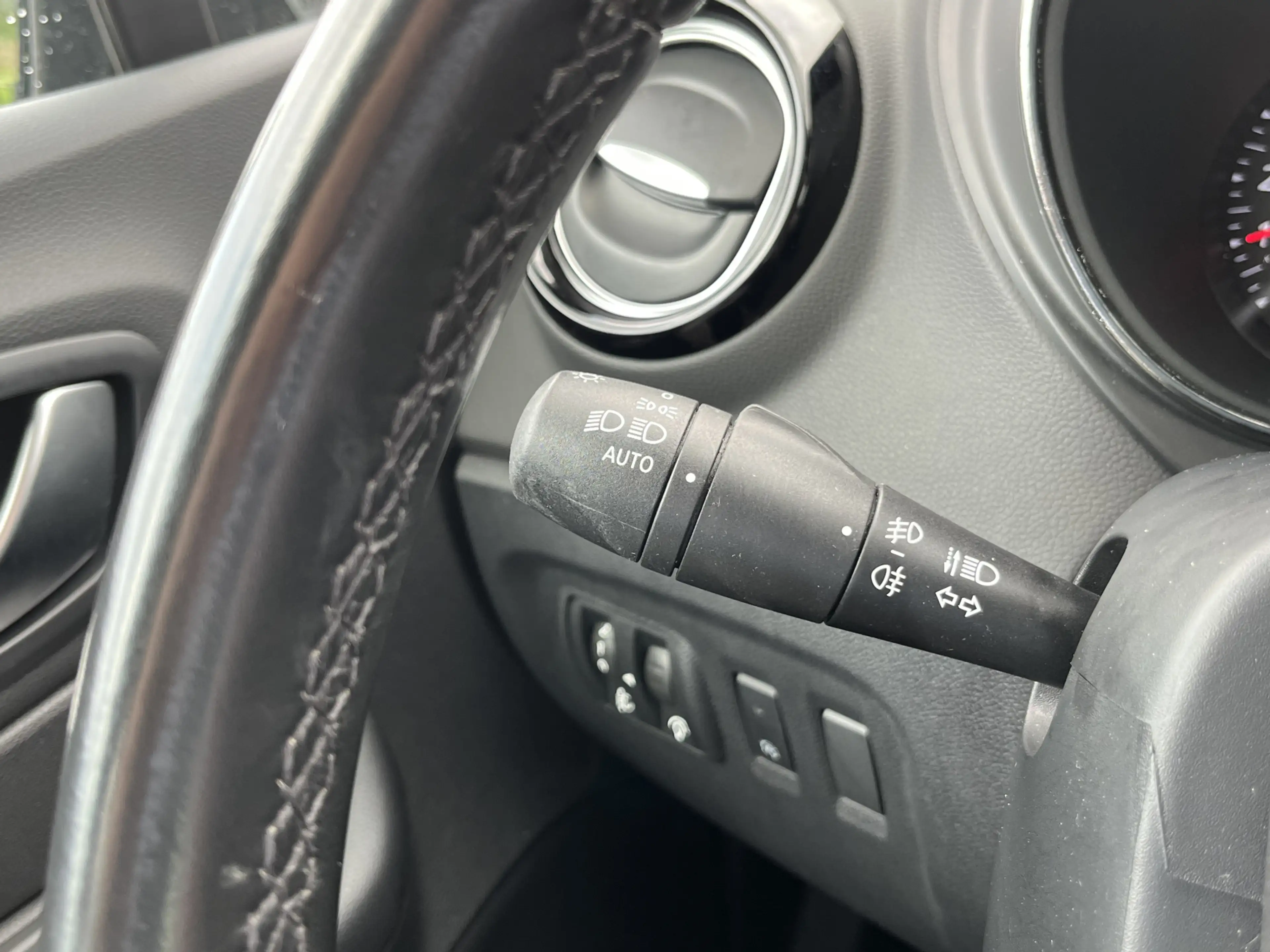 Renault Captur 0.9 TCe Intens / Dealer onderhouden / Trekhaak / C — photo 23