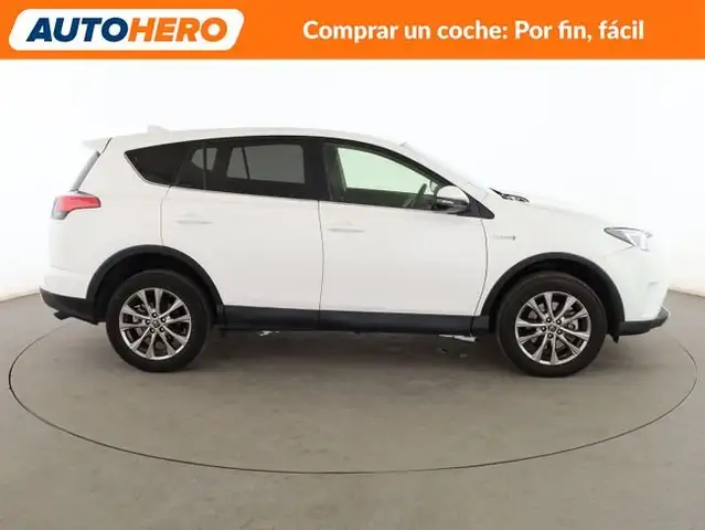 Toyota Rav4 view 7