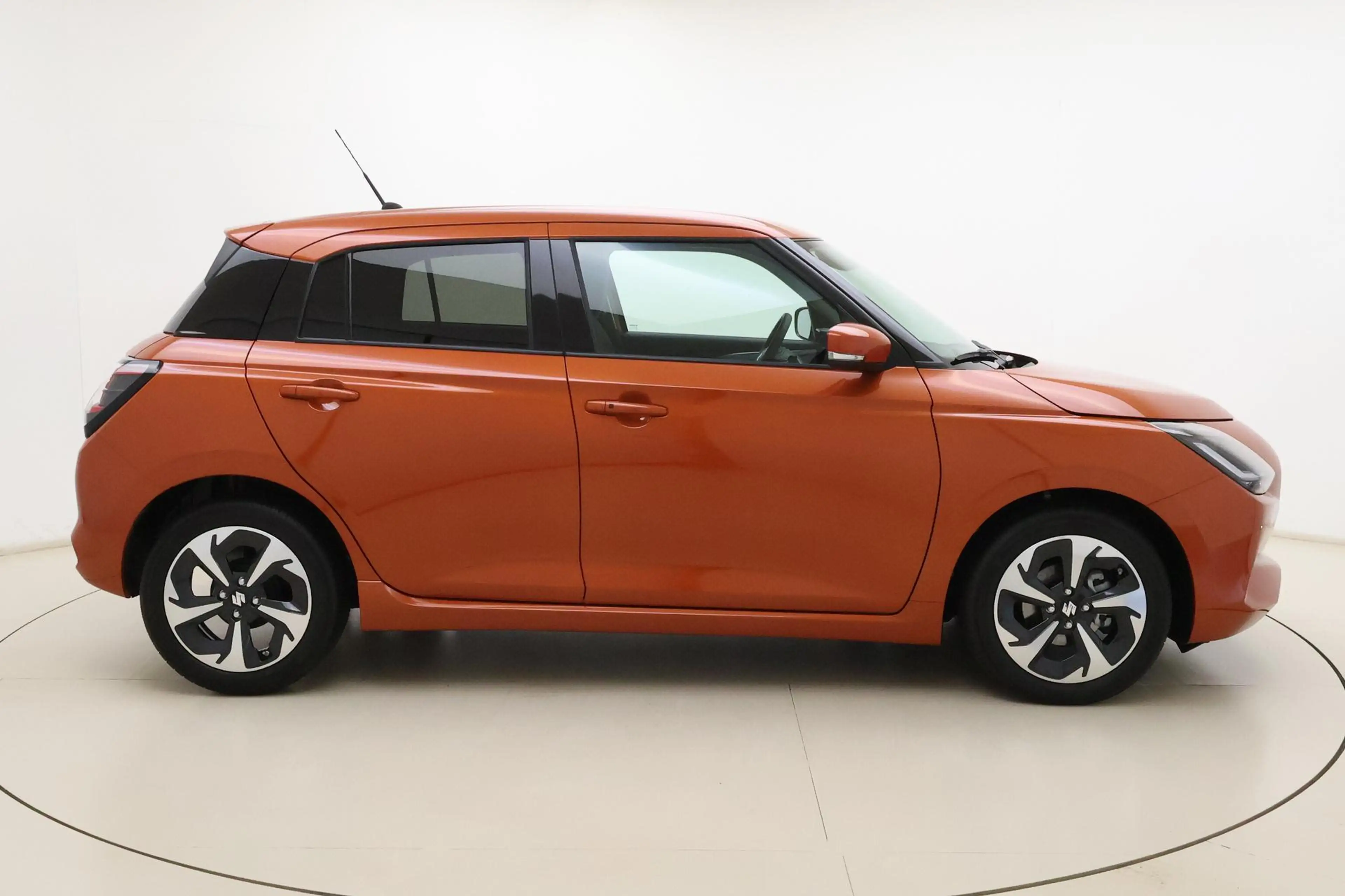 Suzuki Swift 1.2 Style Smart Hybrid 83pk | Automaat | Navigatie — photo 9