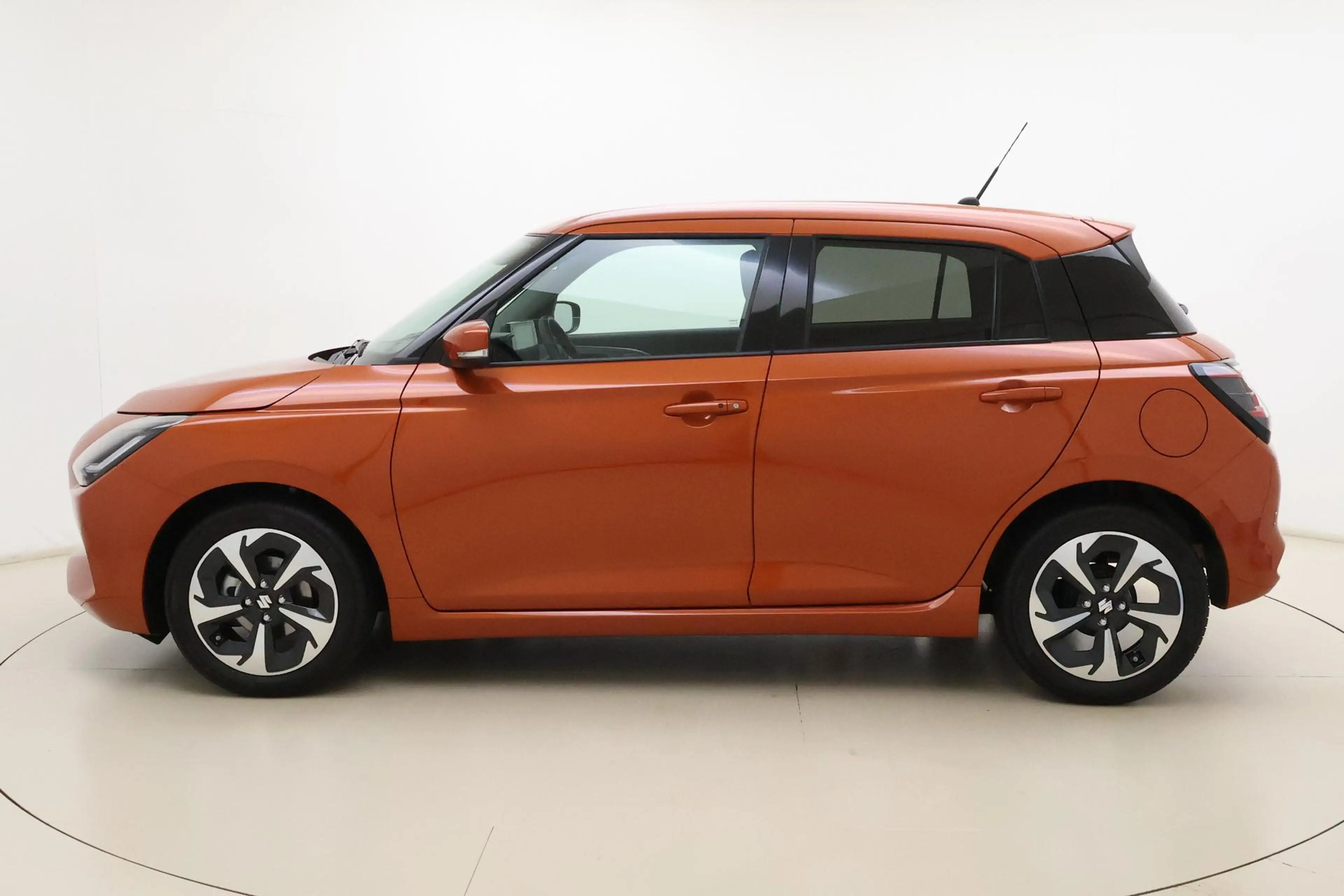Suzuki Swift 1.2 Style Smart Hybrid 83pk | Automaat | Navigatie — photo 5