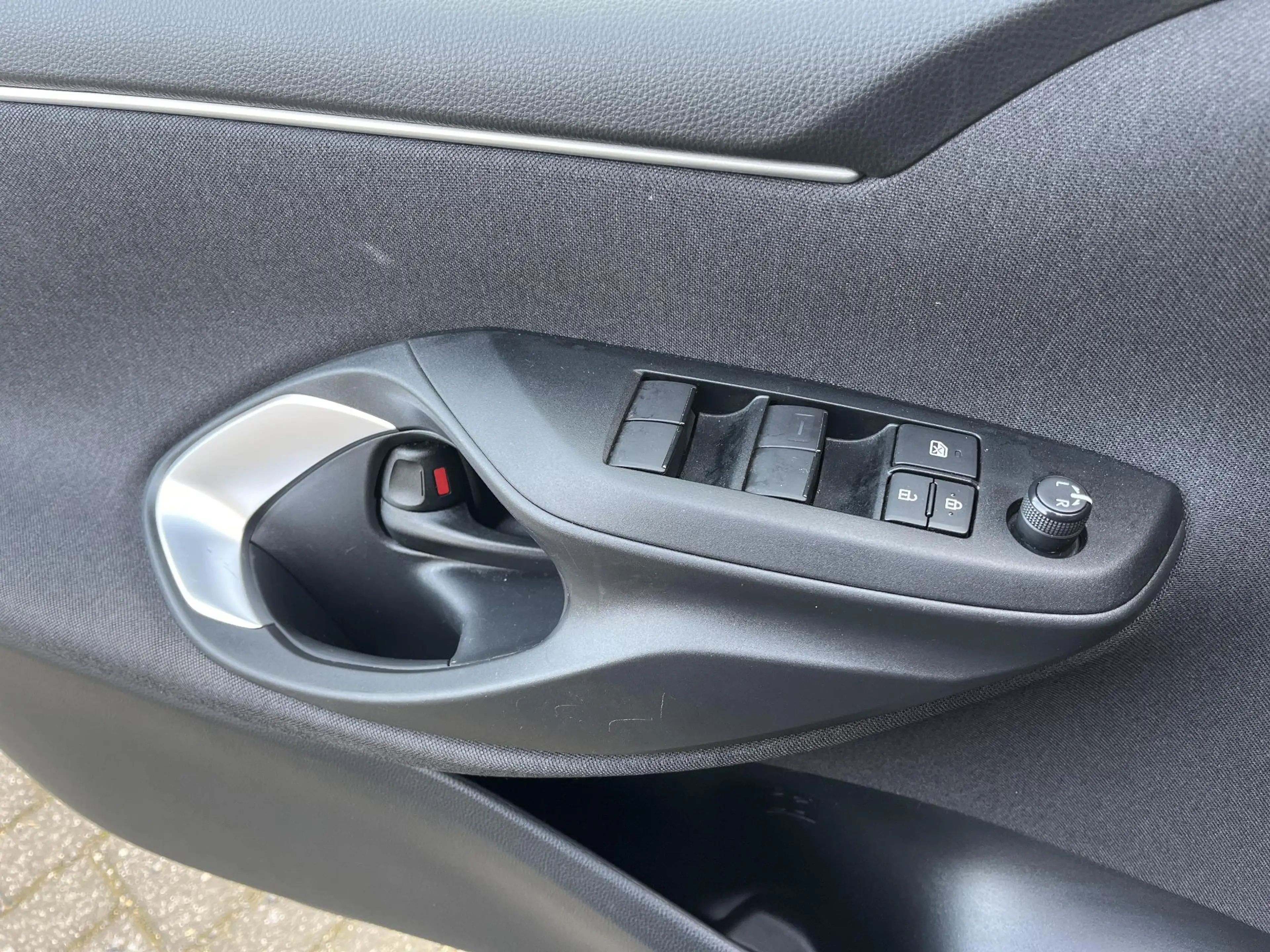 Toyota Yaris 1.5 Hybrid 115 Active ADAPTIVE CRUISE CONTROL | AP — photo 8