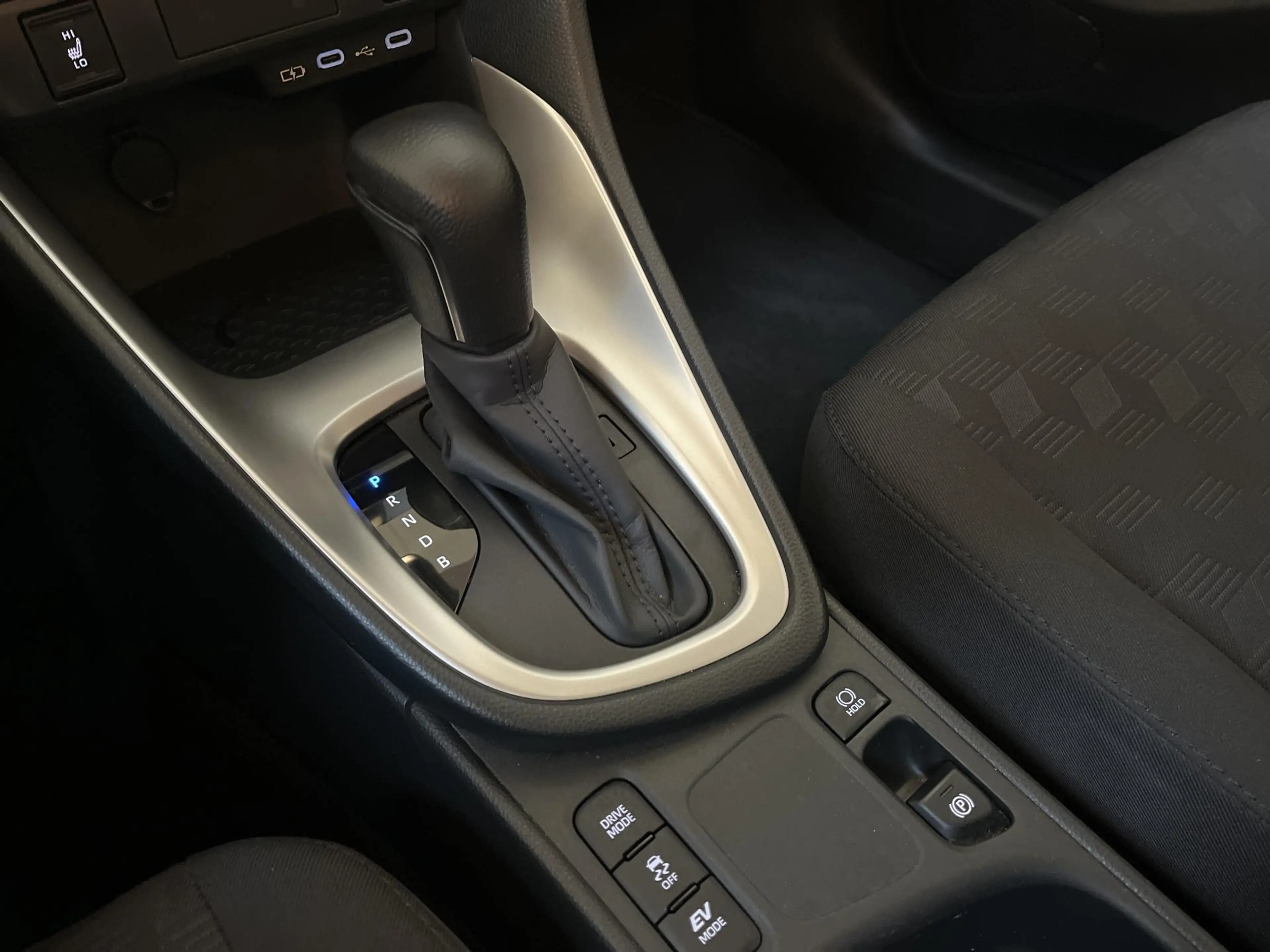Toyota Yaris 1.5 Hybrid 115 Active ADAPTIVE CRUISE CONTROL | AP — photo 13