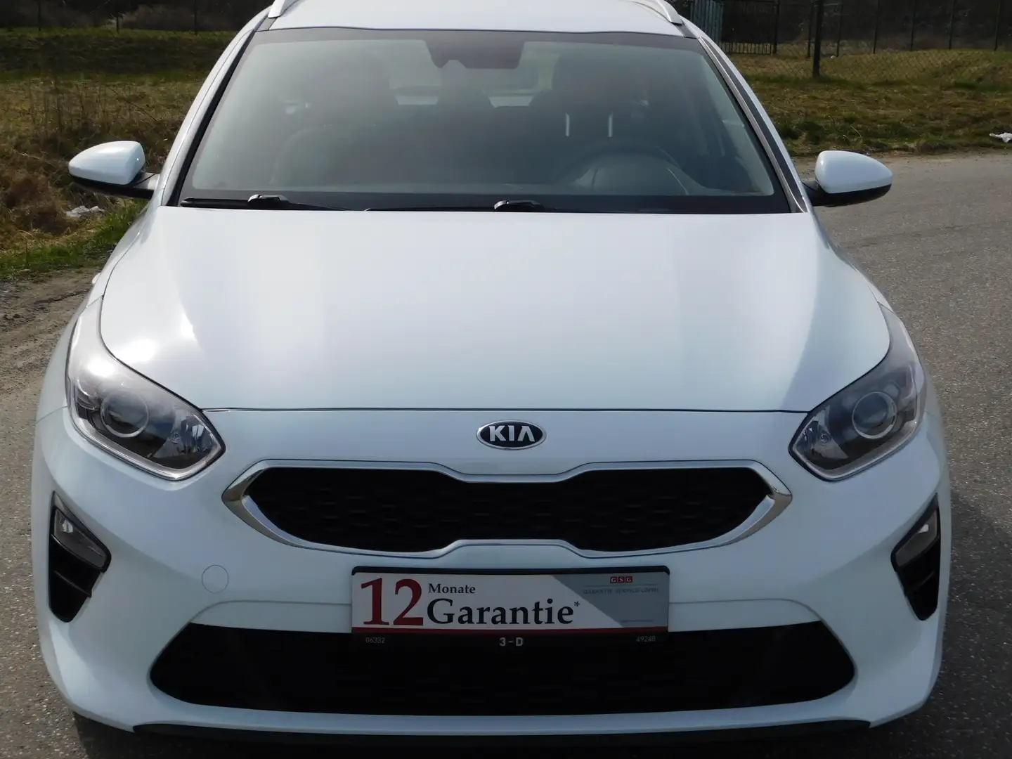 Kia Ceed SW / cee'd SW 1.4 Edition 7 Werksgarantie Top Zustand Weiß - 1
