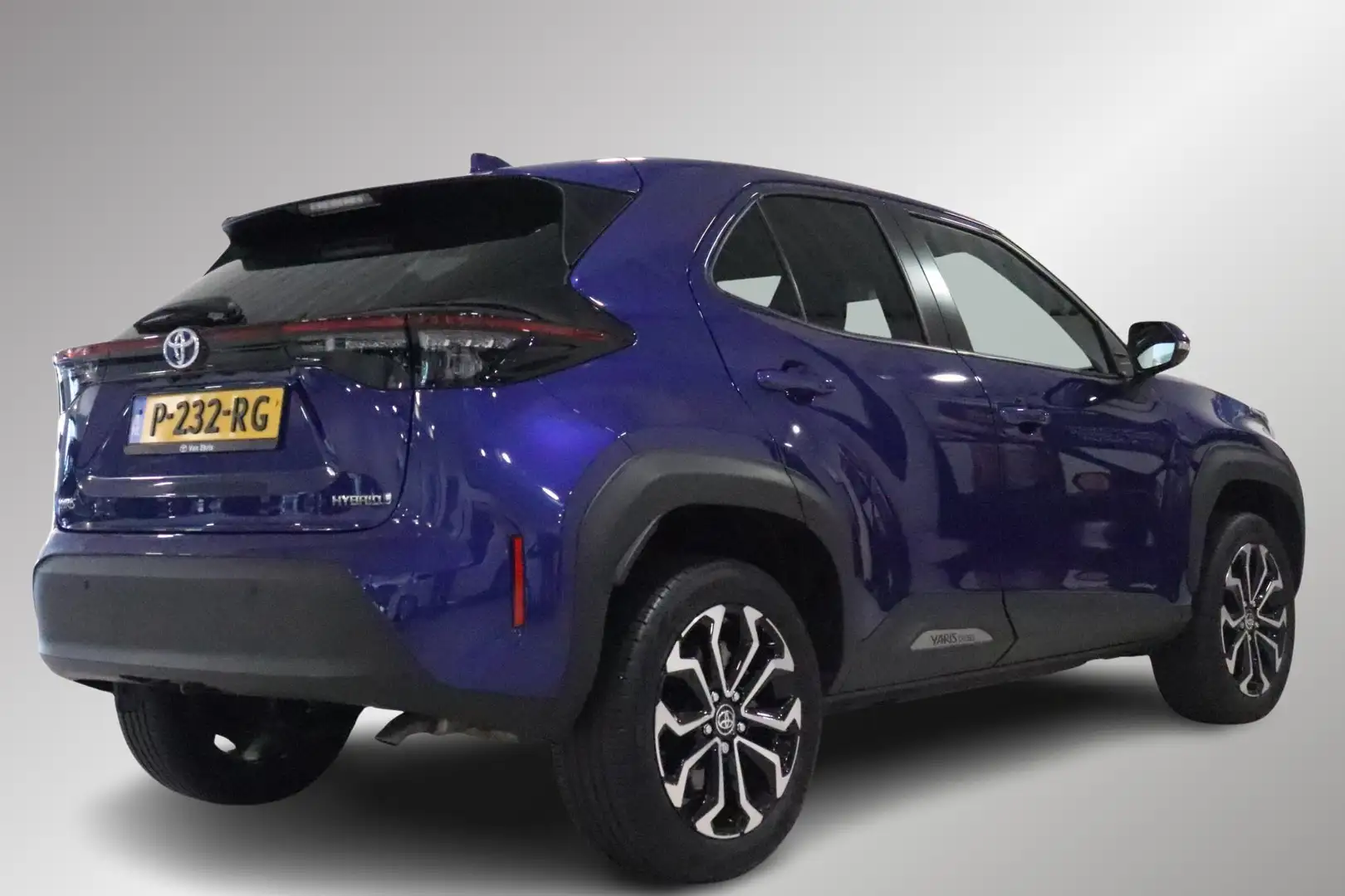 Toyota Yaris Cross 1.5 Hybrid First Edition, Parkeersensoren achter, Blauw - 2