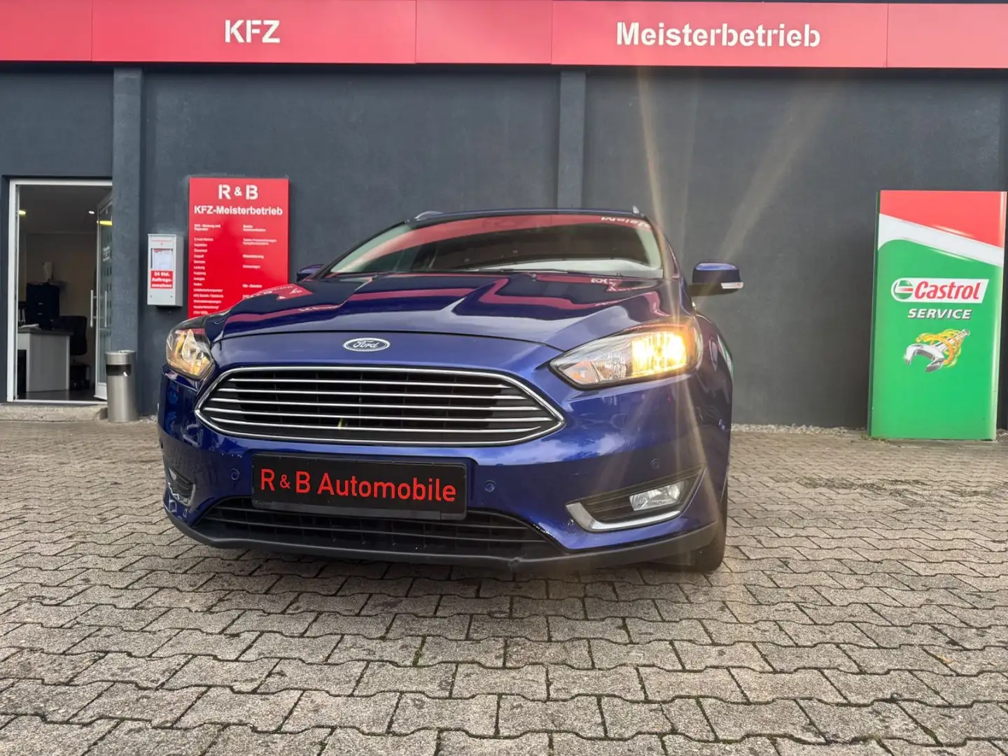 Ford Focus Turnier Titanium*RFK*Asisstenz* Blau - 2