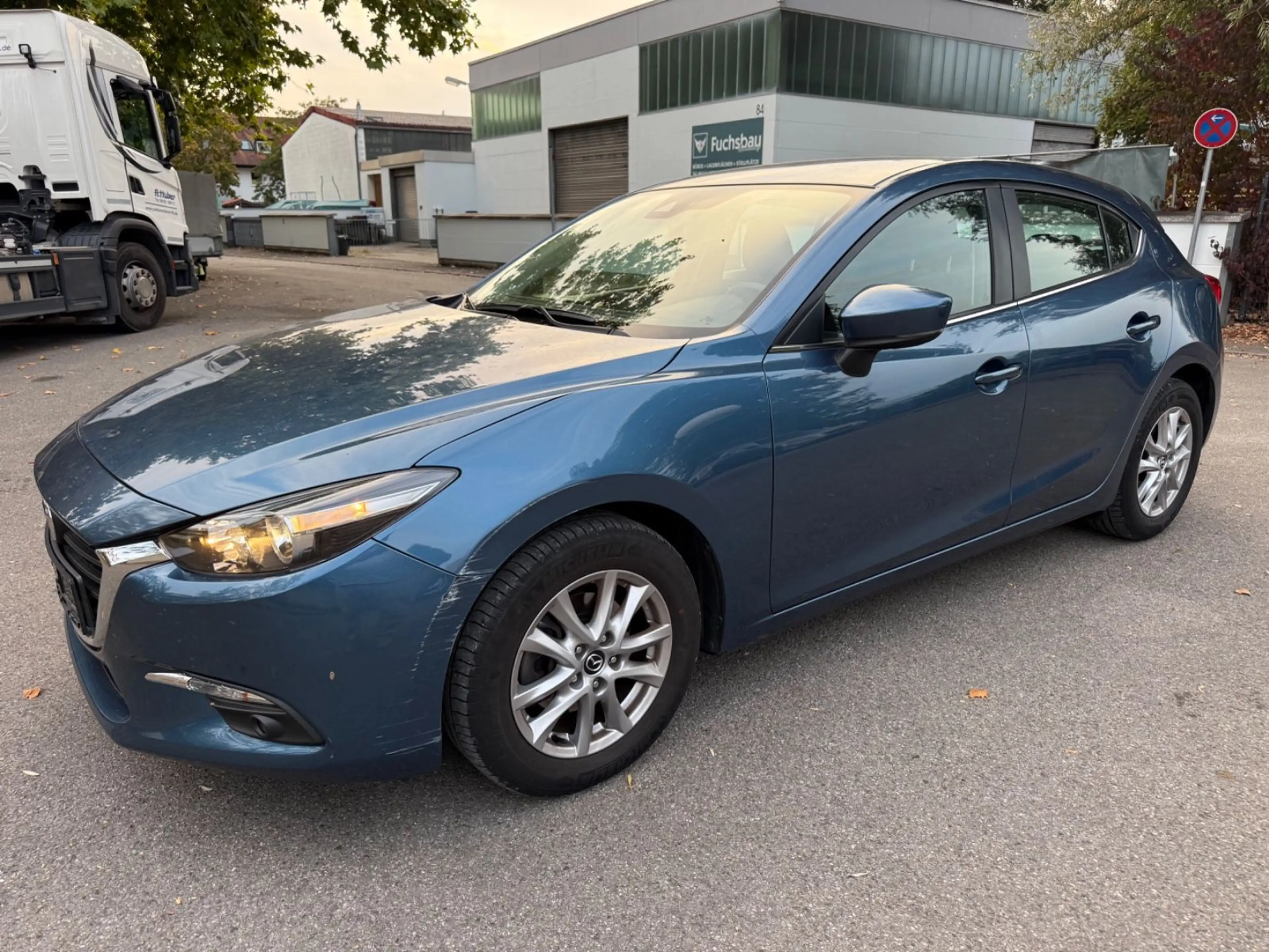 Mazda 3 Lim. Center-Line 2.0 88 KW EURO 6 HU 9.2027 — photo 3