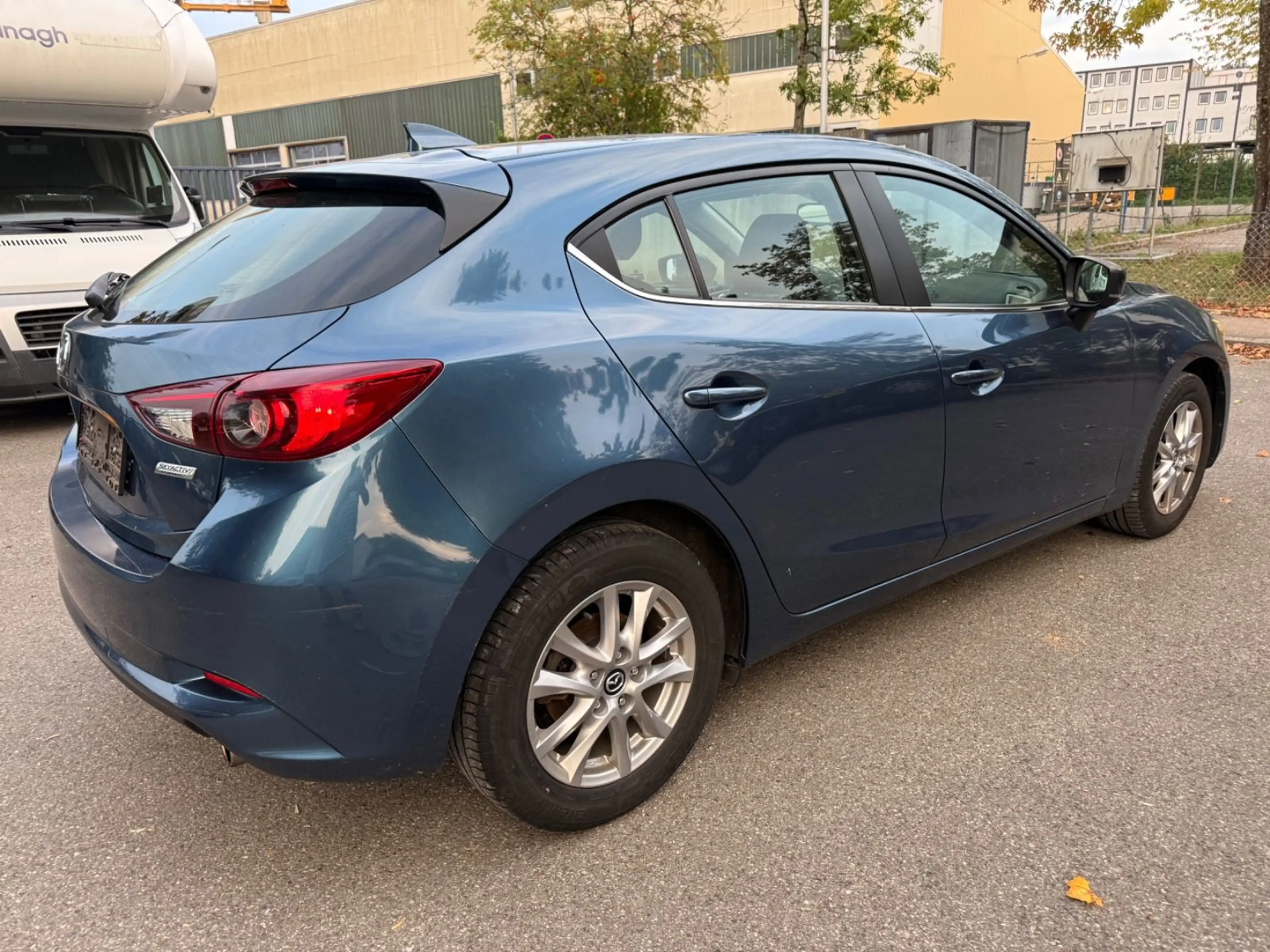 Mazda 3 Lim. Center-Line 2.0 88 KW EURO 6 HU 9.2027 — photo 6