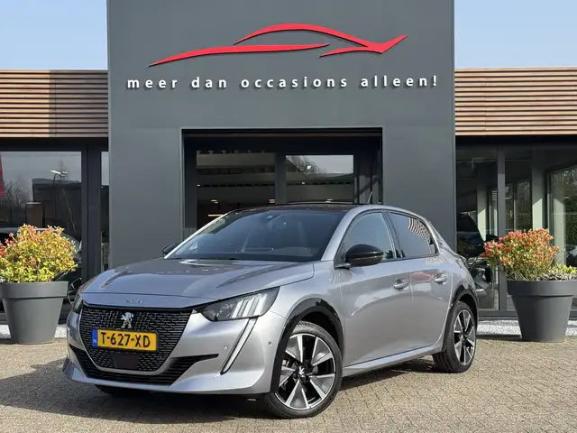 Peugeot e-208 GT Pack EV 50kWh 136