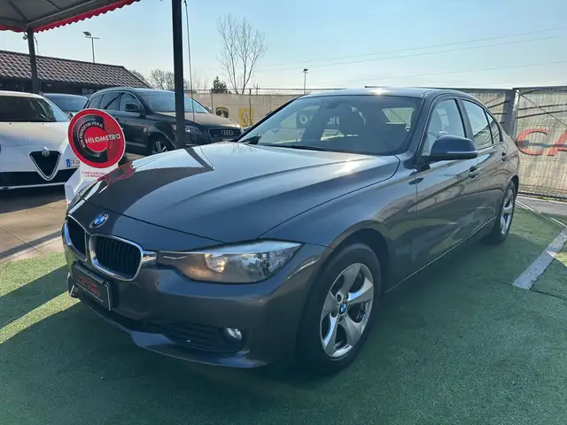 BMW 320 D*BERLINA*LUXURY*NAVI*PELLE*PDC*BLUETOOTH*