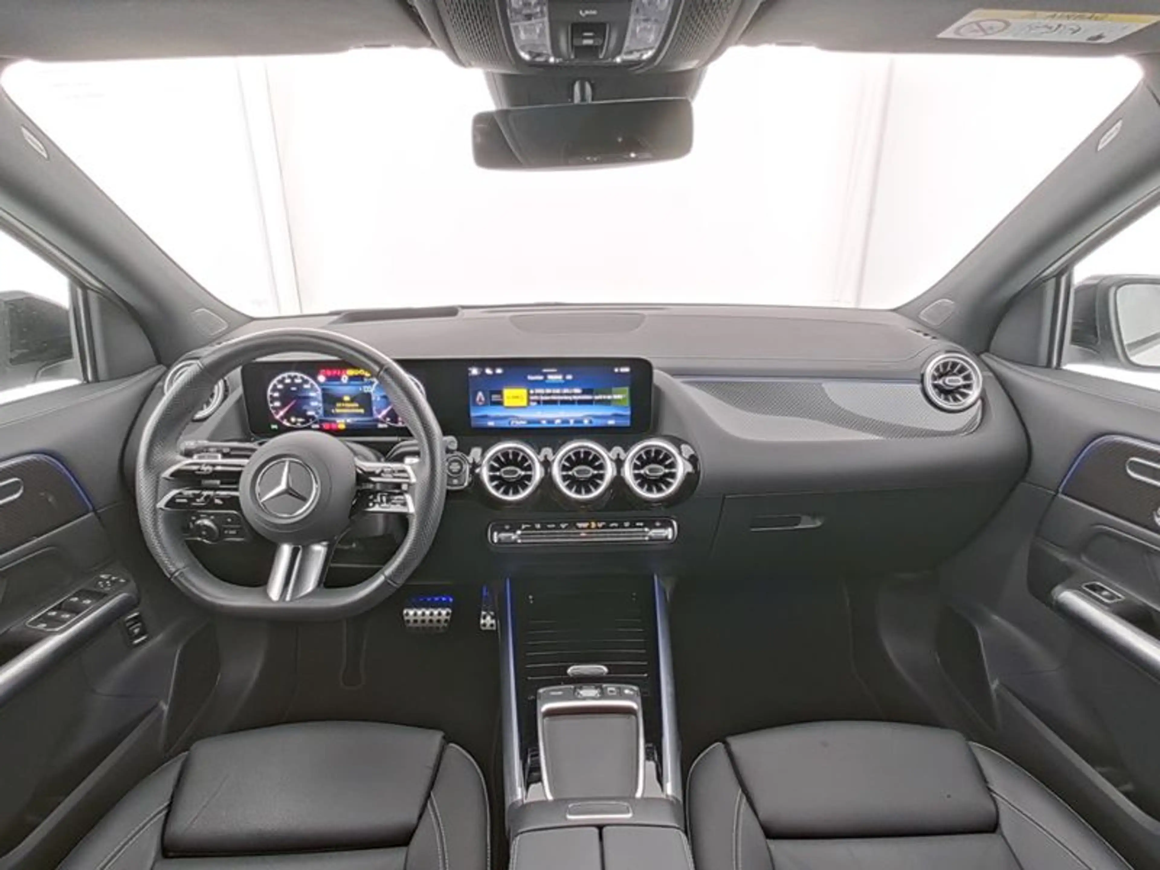 Mercedes-Benz GLA 200 d 4M , AMG NIGHT MEMO MULTI 360 DISTR — photo 9