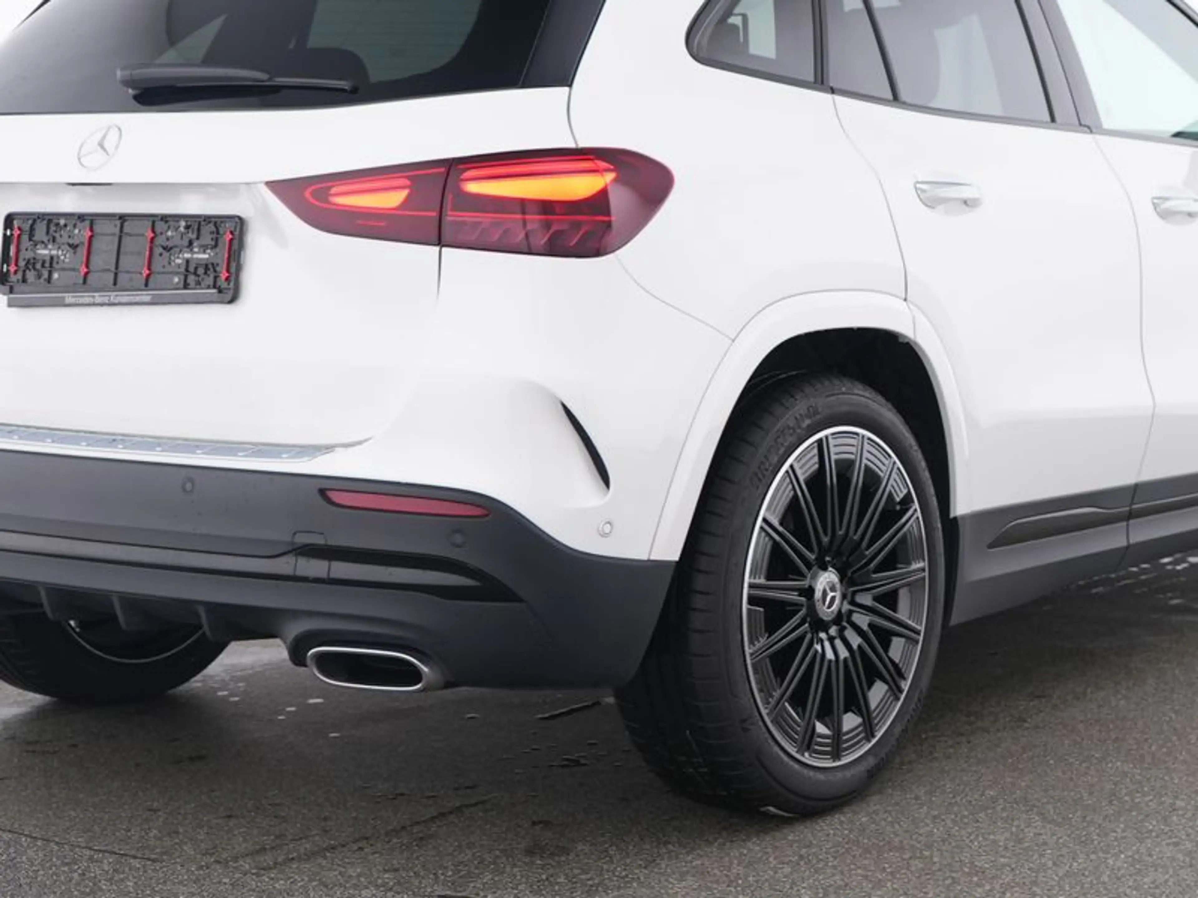 Mercedes-Benz GLA 200 d 4M , AMG NIGHT MEMO MULTI 360 DISTR — photo 7
