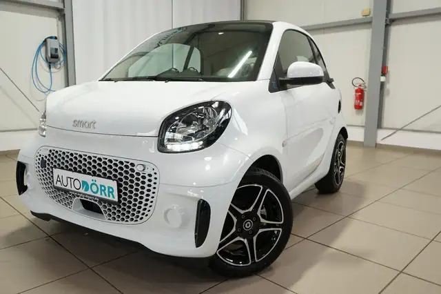 smart forTwo EQ fortwo electric drive AppleCarPlay+PDC