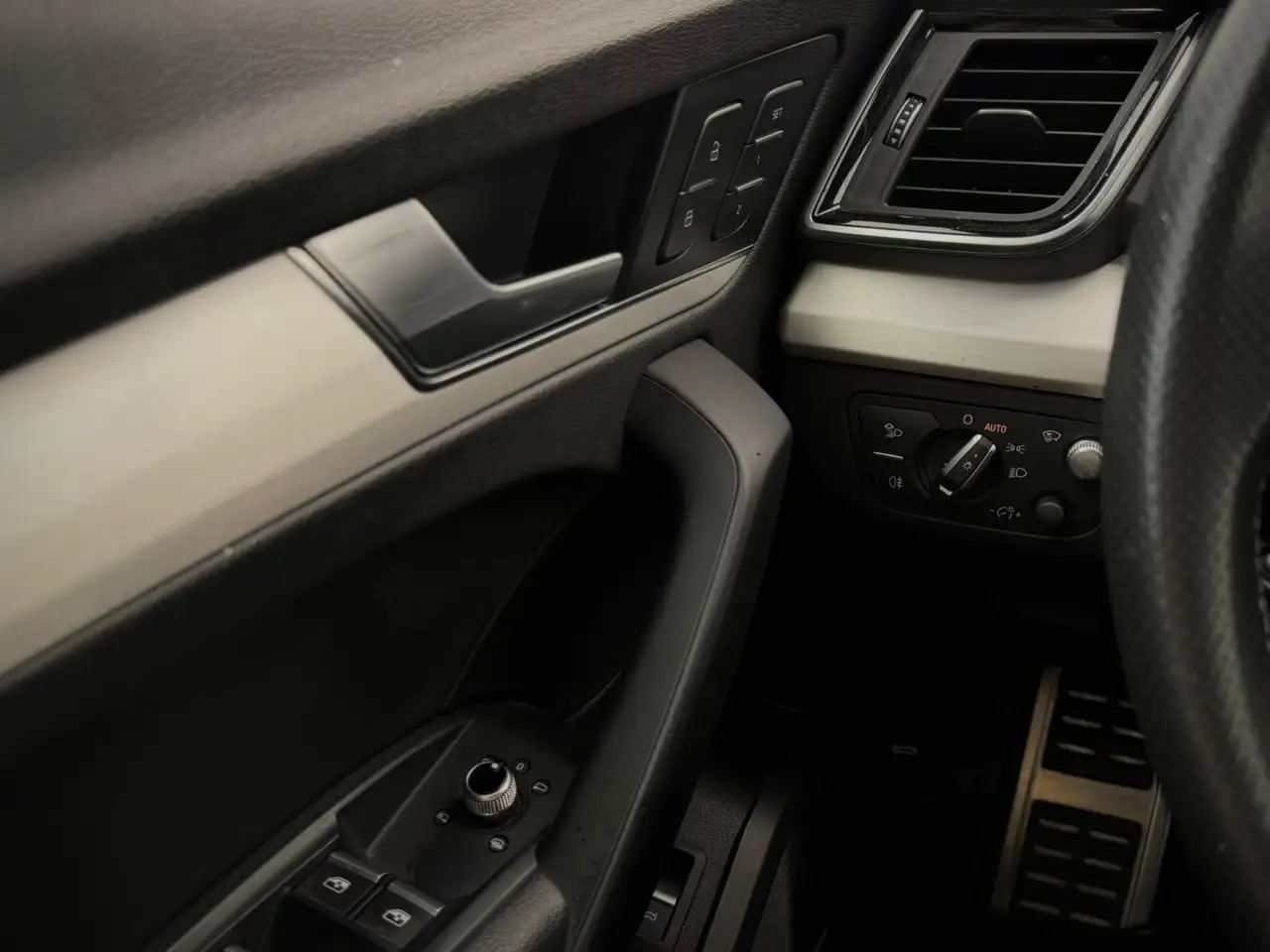 Audi Q5 снимка Audi Q5