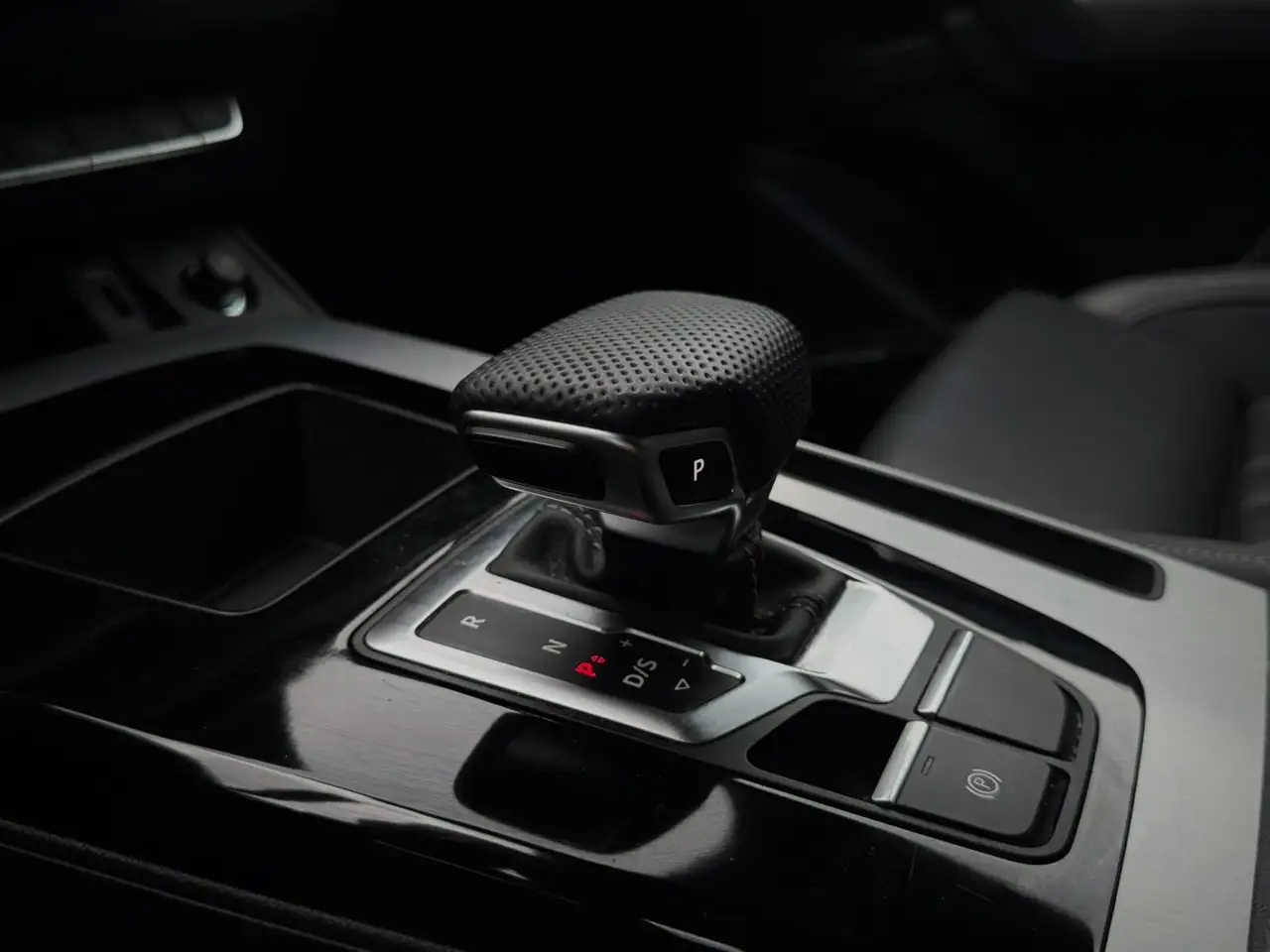 Audi Q5 снимка Audi Q5