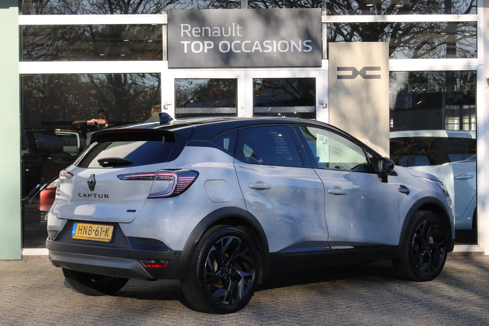 Renault Captur 1.6 E-Tech full hybrid 145 esprit Alpine Automaat Gris - 2