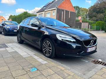 V40 2.0 T2 Momentum