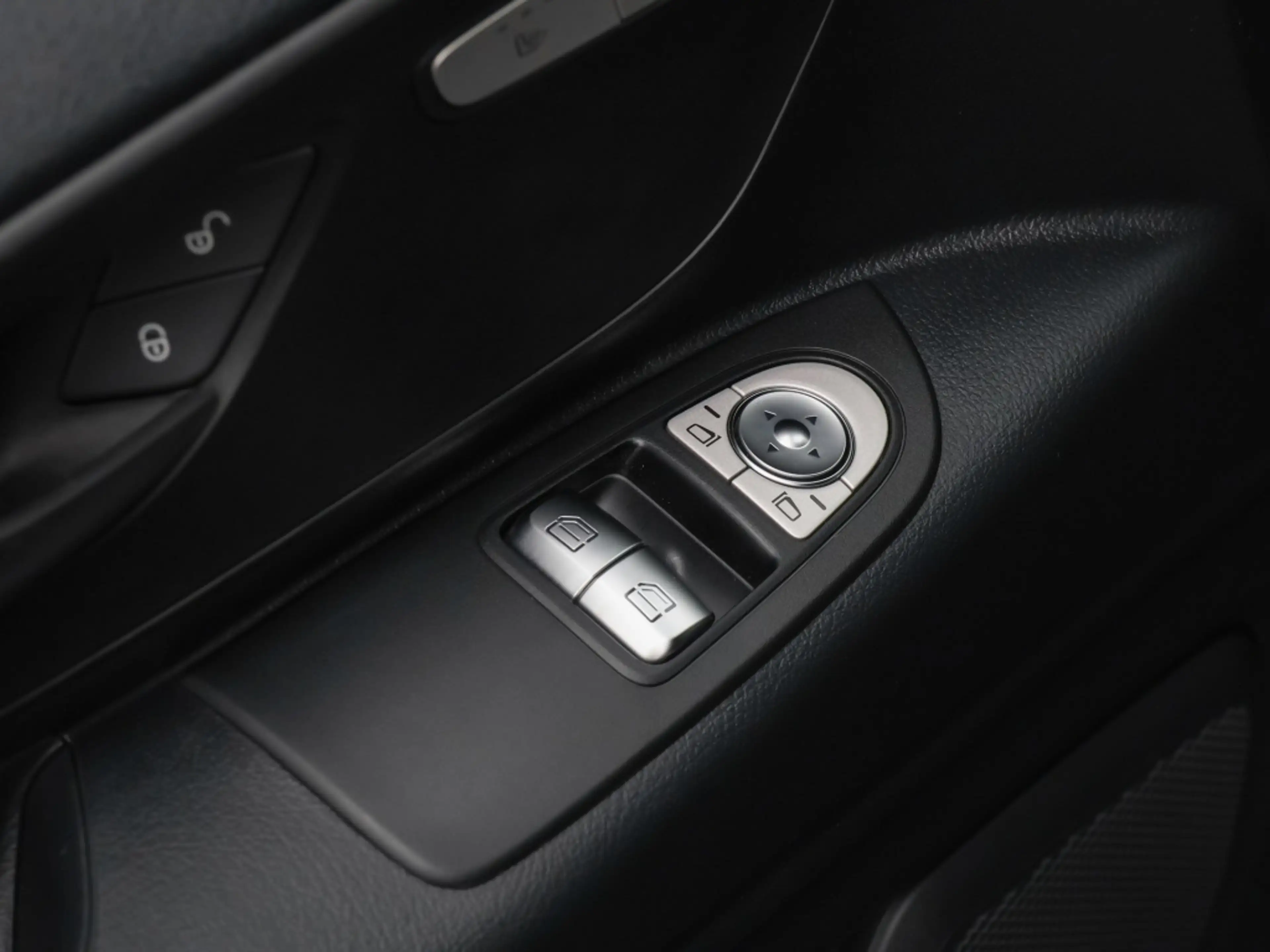 Mercedes-Benz Vito 116 Tourer/extralang/9 Sitzer/AHK/Navi/Cam — photo 13