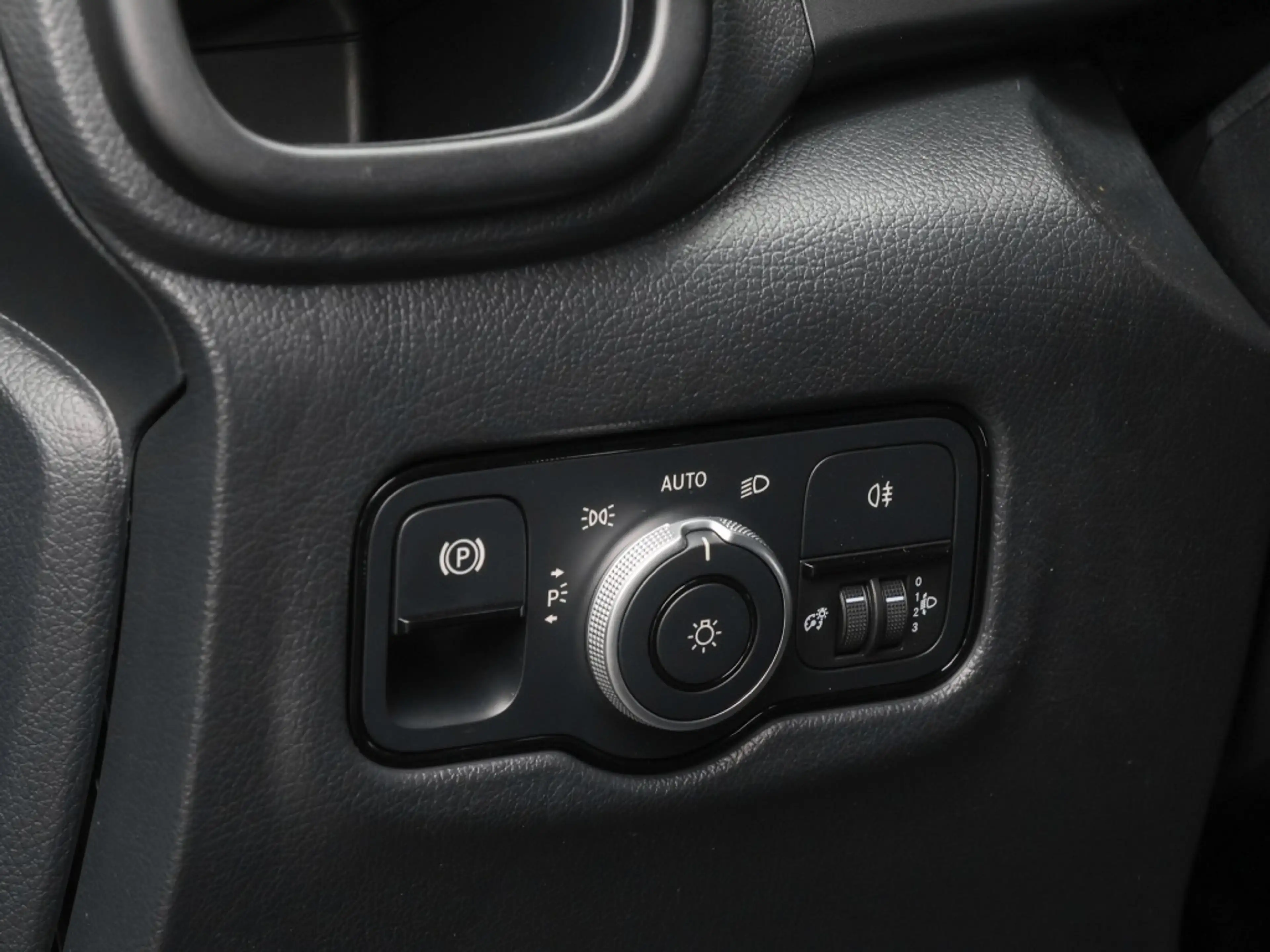 Mercedes-Benz Vito 116 Tourer/extralang/9 Sitzer/AHK/Navi/Cam — photo 14