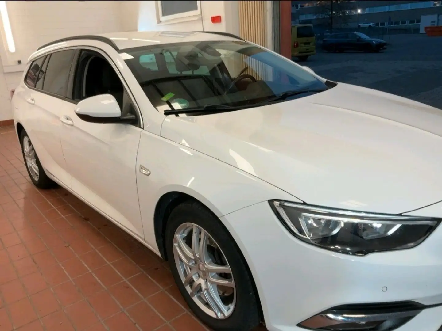 Opel Insignia Sports Tourer Business Edition Weiß - 2