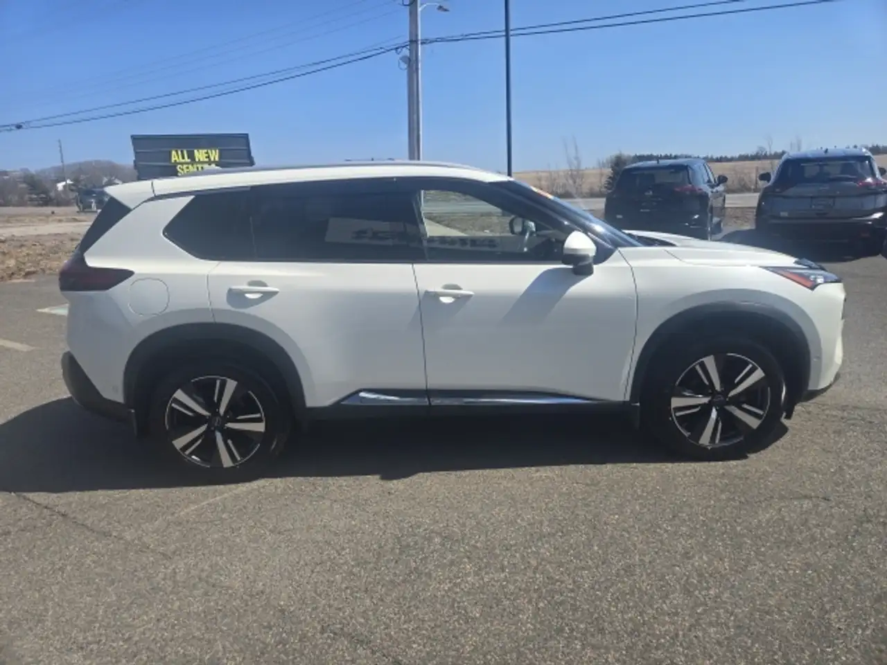 Nissan Rogue снимка Nissan Rogue