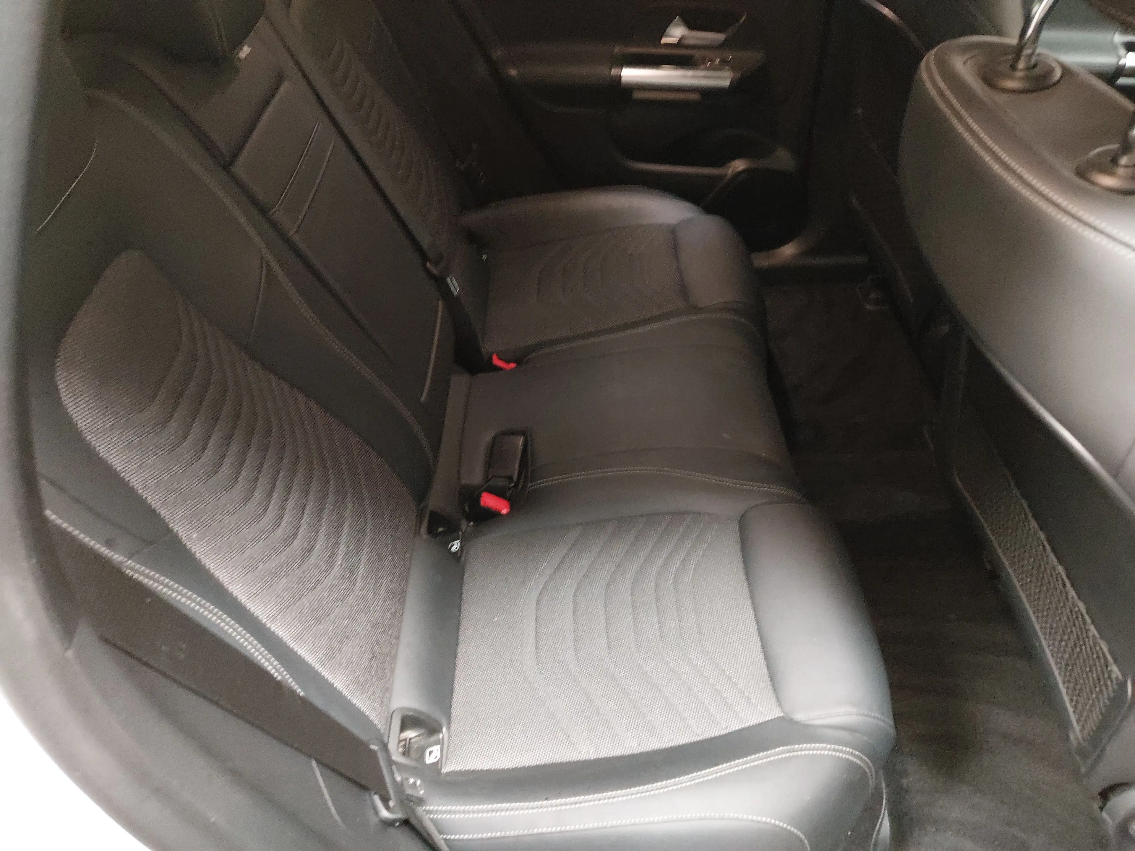 Mercedes-Benz EQA 300 300 4M Progressive Navi LED Kamera Keyless — photo 12