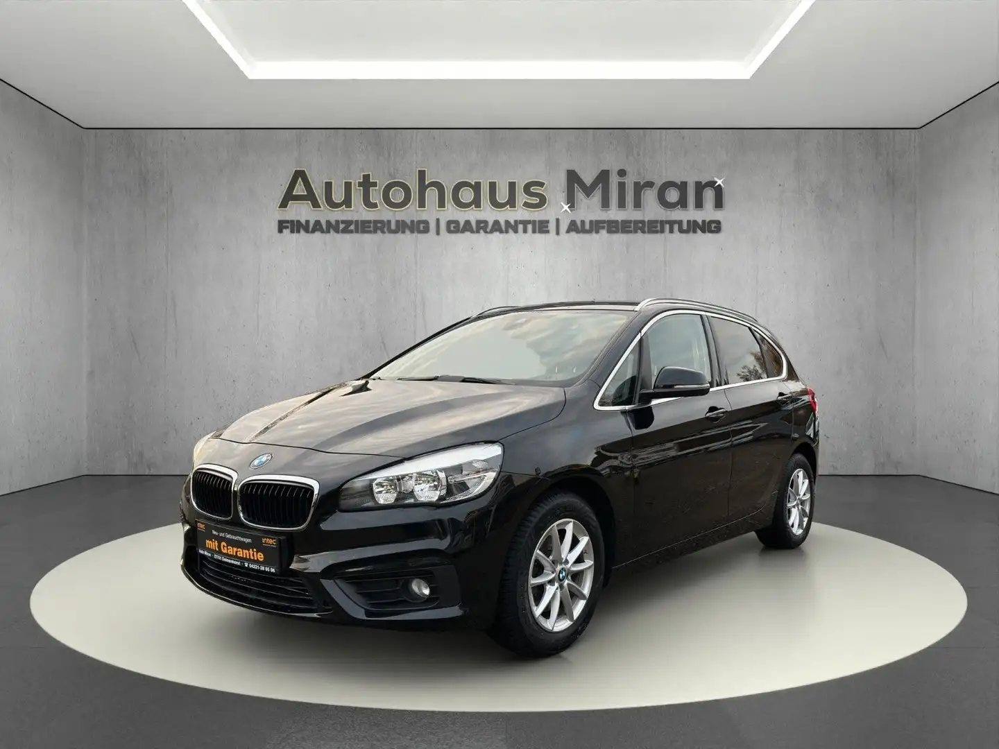 BMW 218 i Active Tourer *2HAND*TÜVNEU*GARANTIE*8FACH* Schwarz - 1