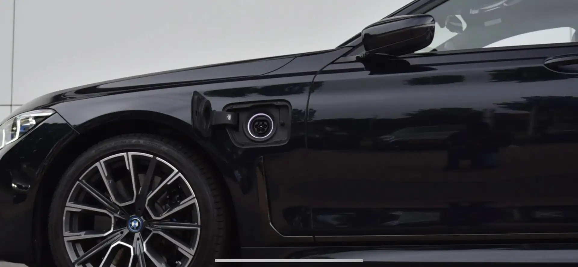 BMW 745 745e M Sport High Executive in absolute nieuwstaat - 2