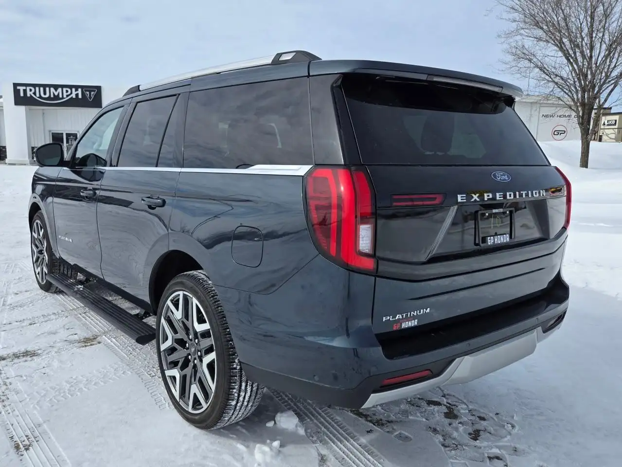 Ford Expedition снимка Ford Expedition