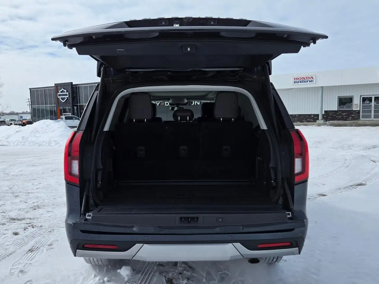 Ford Expedition снимка Ford Expedition