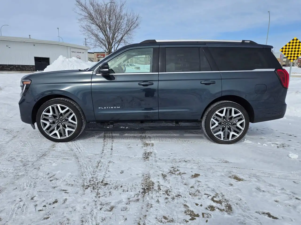 Ford Expedition снимка Ford Expedition