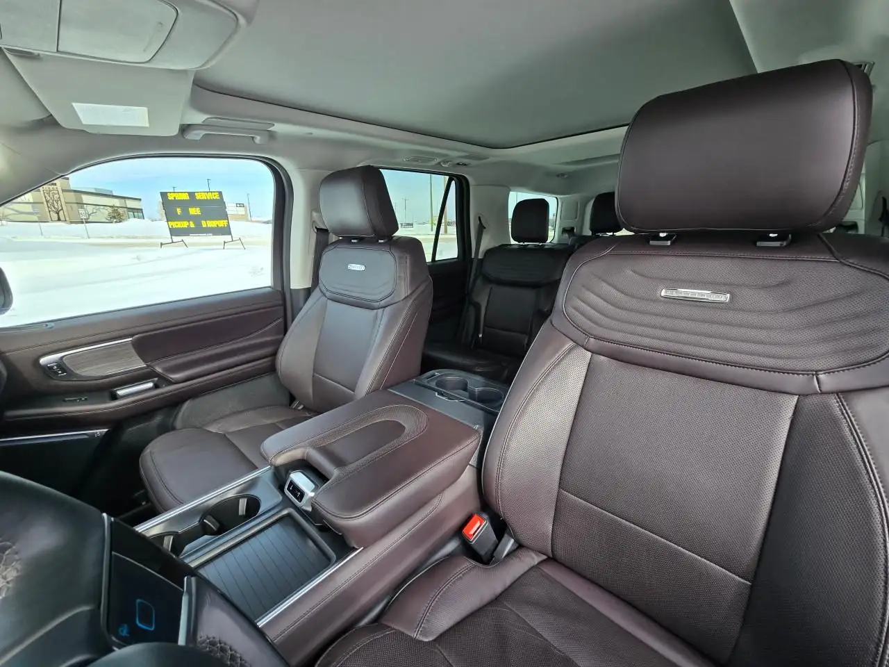 Ford Expedition снимка Ford Expedition