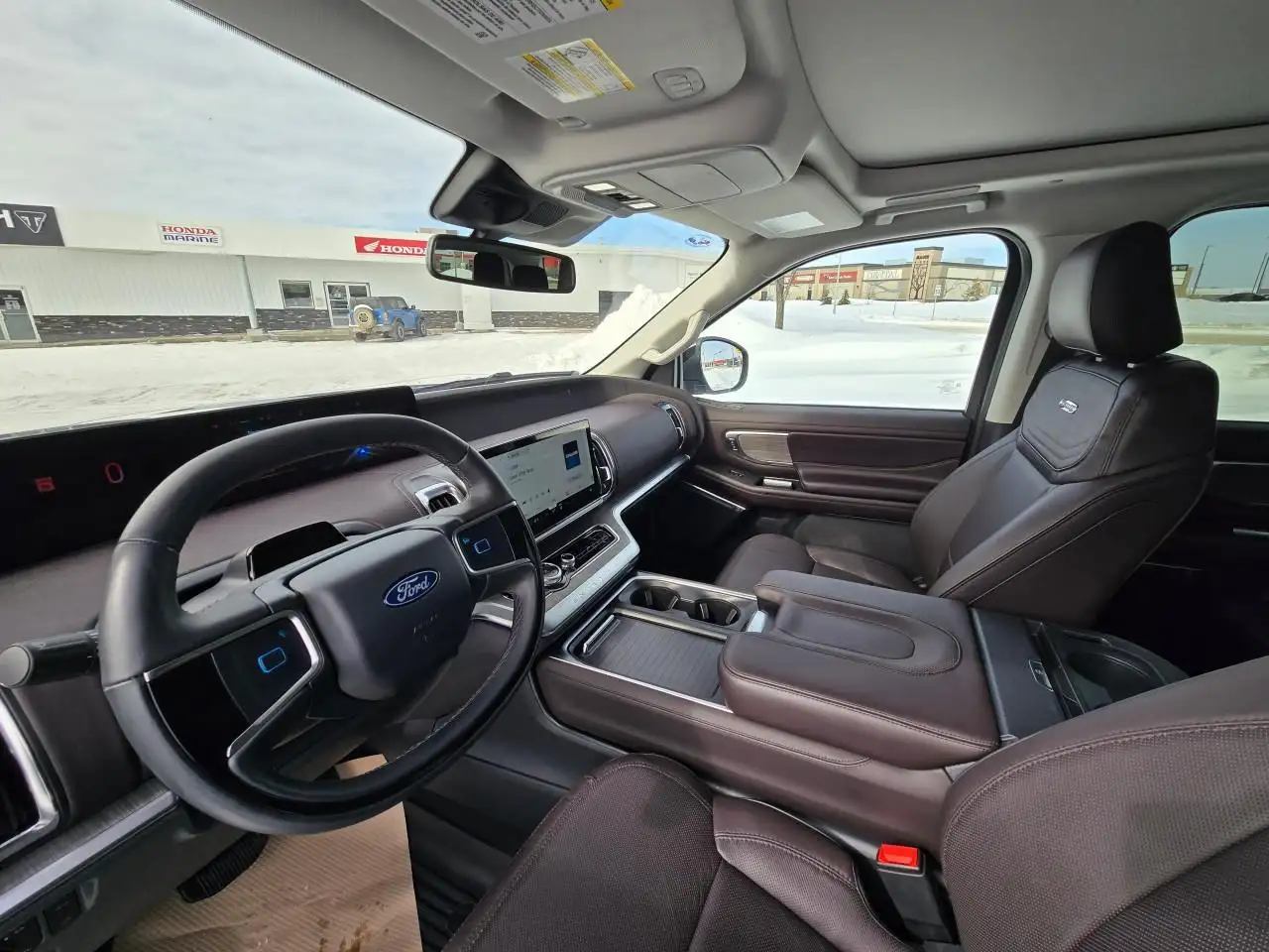Ford Expedition снимка Ford Expedition
