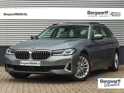 BMW 530 5-serie Touring 530e Luxury - Driving Ass Prof - P