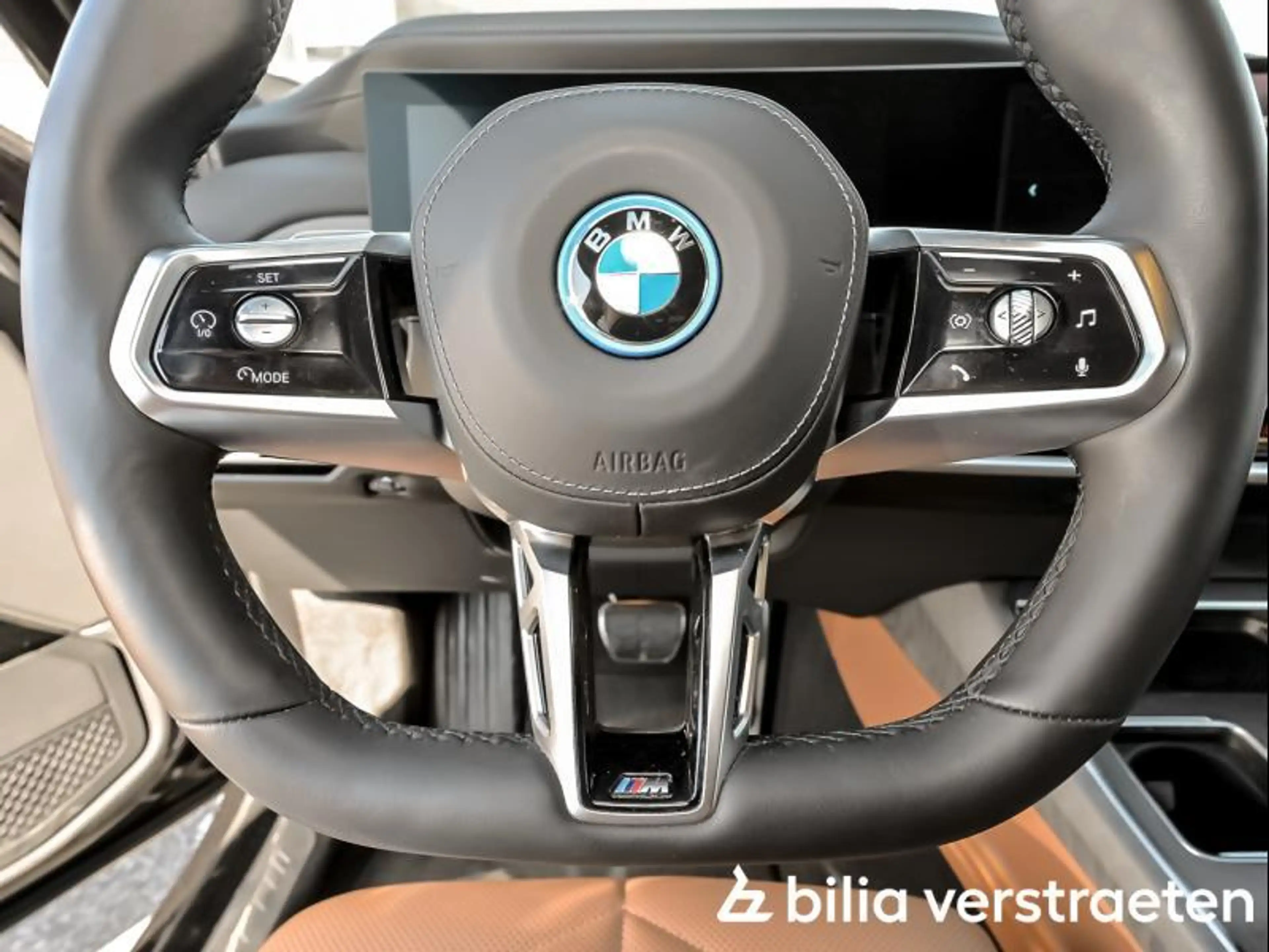 BMW i7 eDrive50 M-Sport - DASP - PASP - PANO - FOND ENTER — photo 9