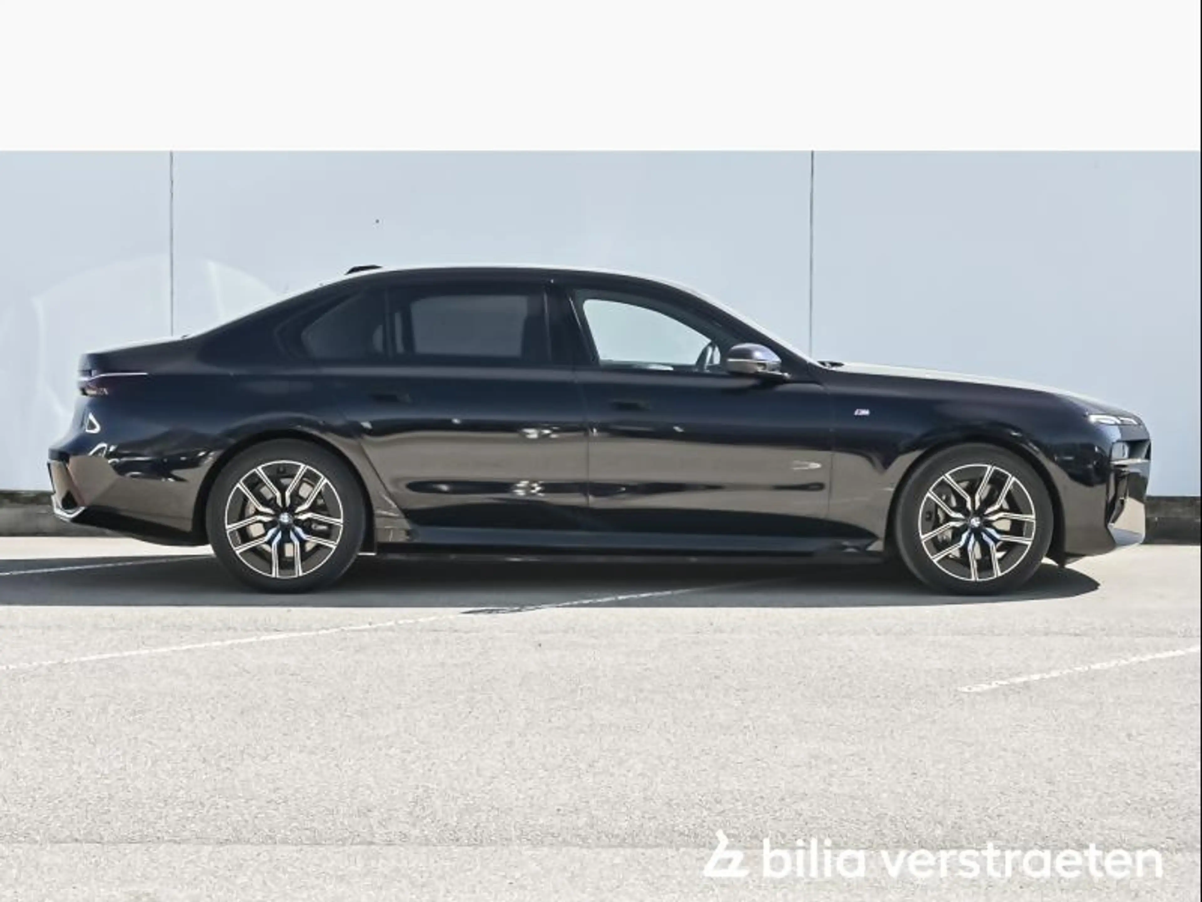 BMW i7 eDrive50 M-Sport - DASP - PASP - PANO - FOND ENTER — photo 3