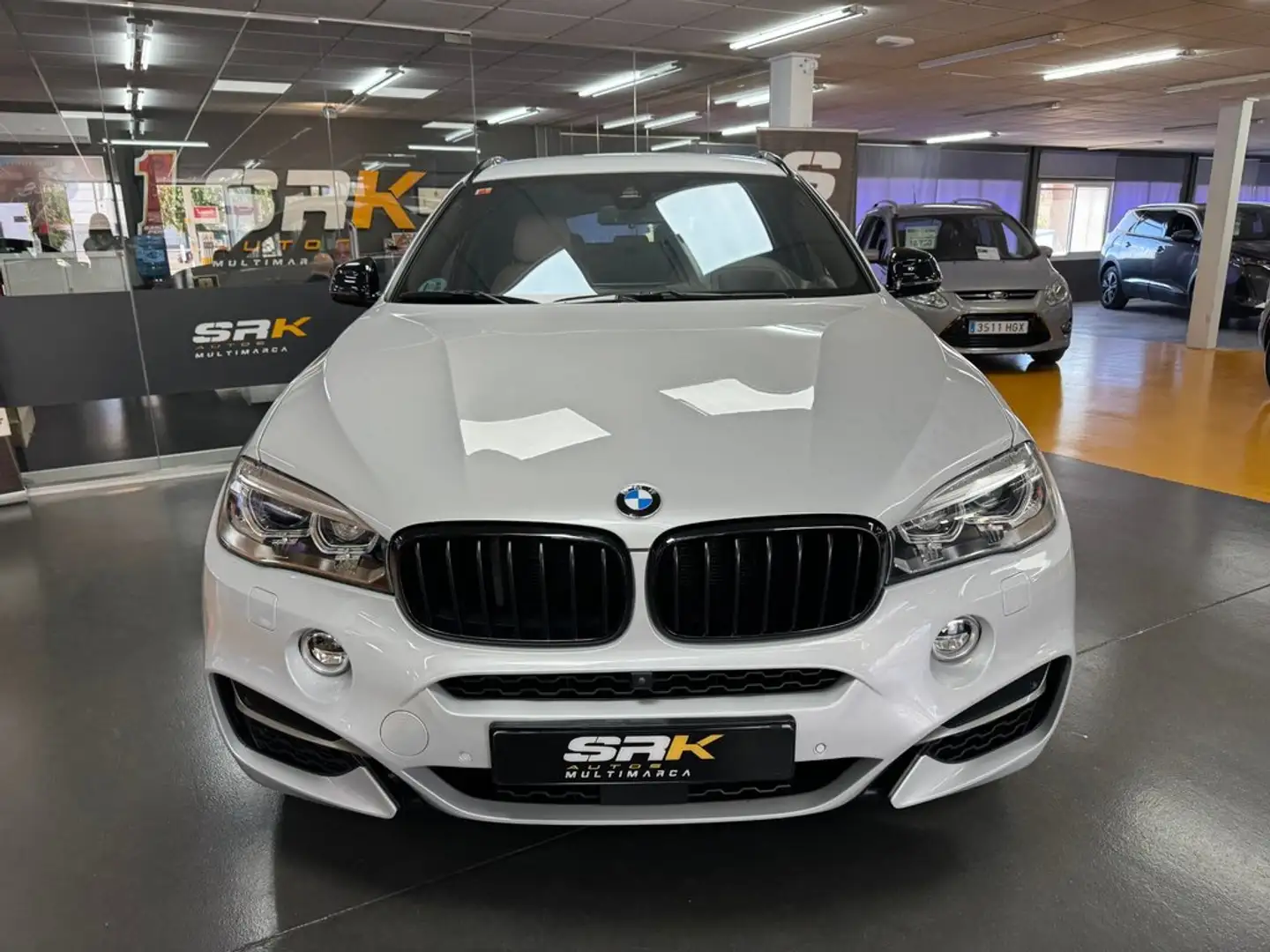 BMW X6 M50d Gris - 2