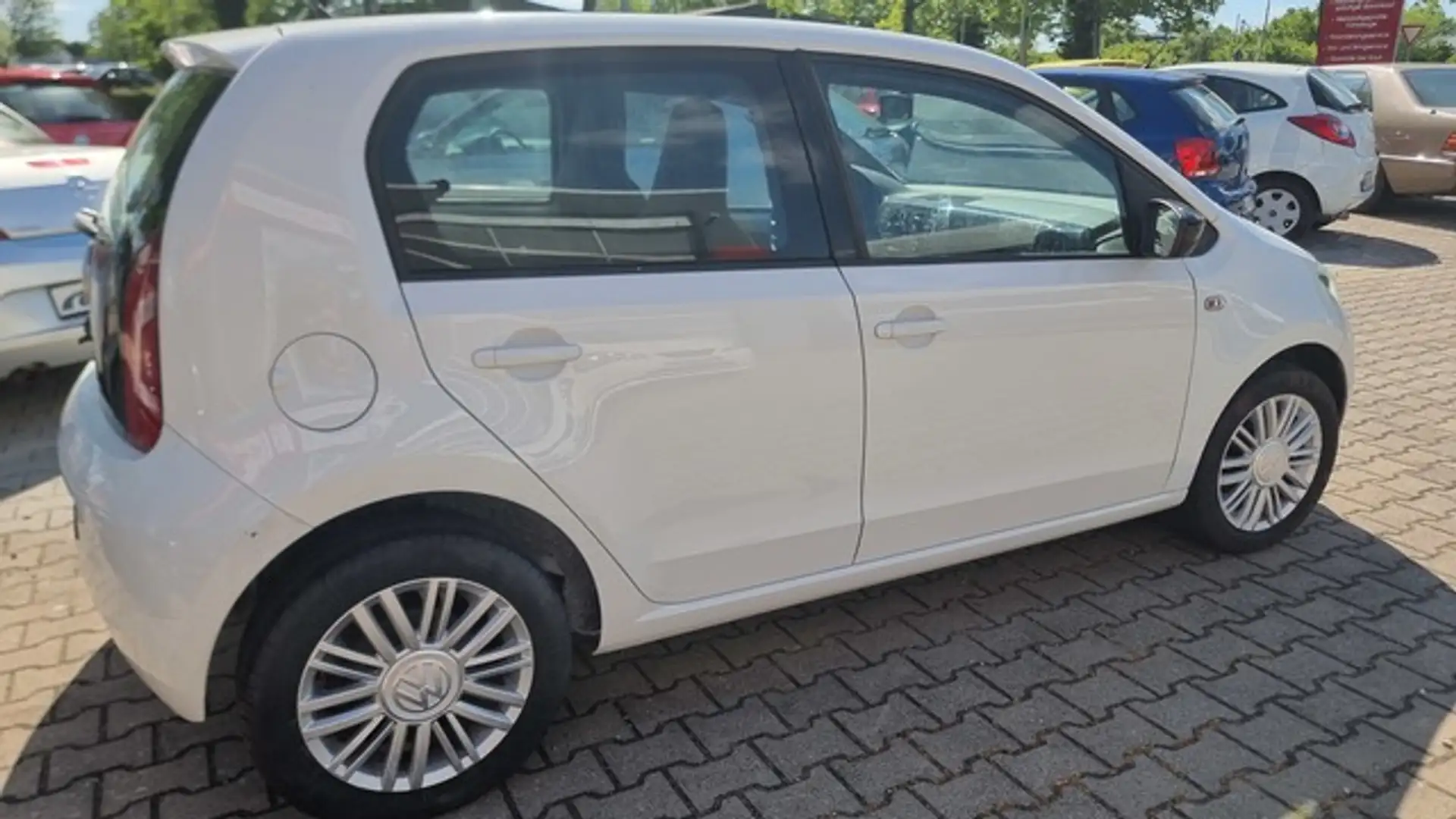 Volkswagen up! CUP 1.0 AUTOMATIK 5-türig nur 35tkm Weiß - 2