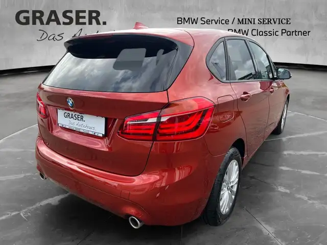 BMW 2 Series view 6