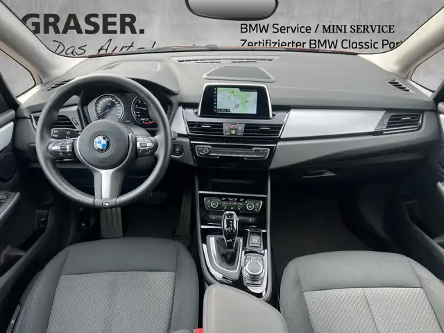 BMW 2 Series view 4